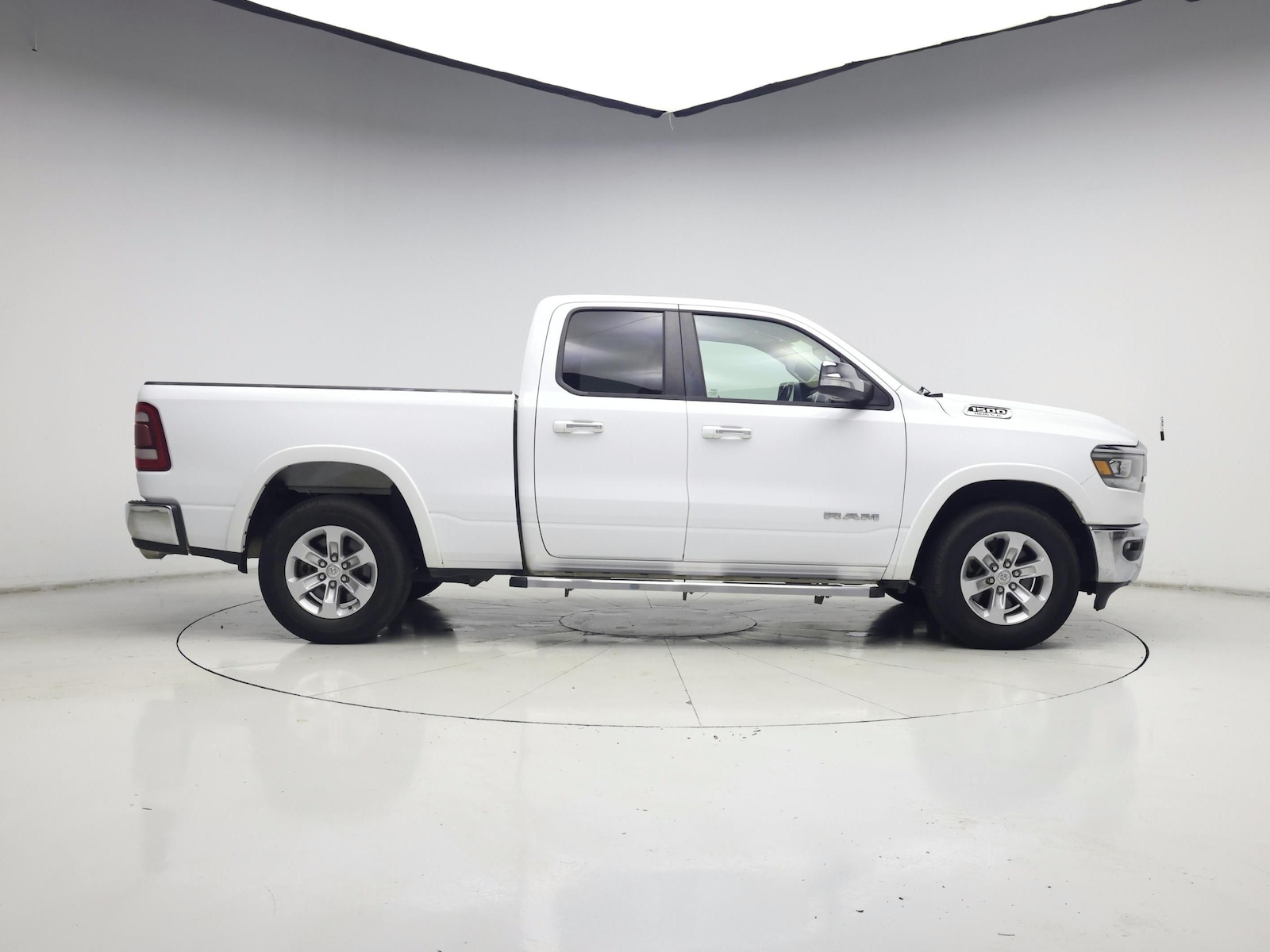 2020 RAM Ram 1500 Pickup Laramie - Photo 8