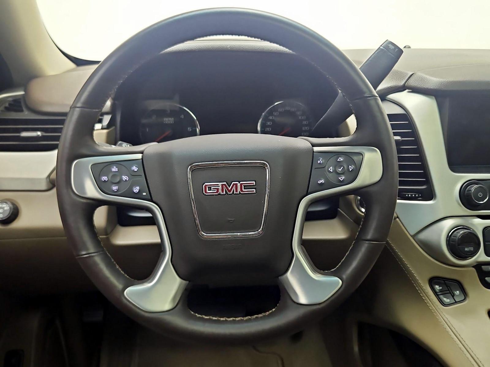 2017 GMC Yukon SLT, photo 11
