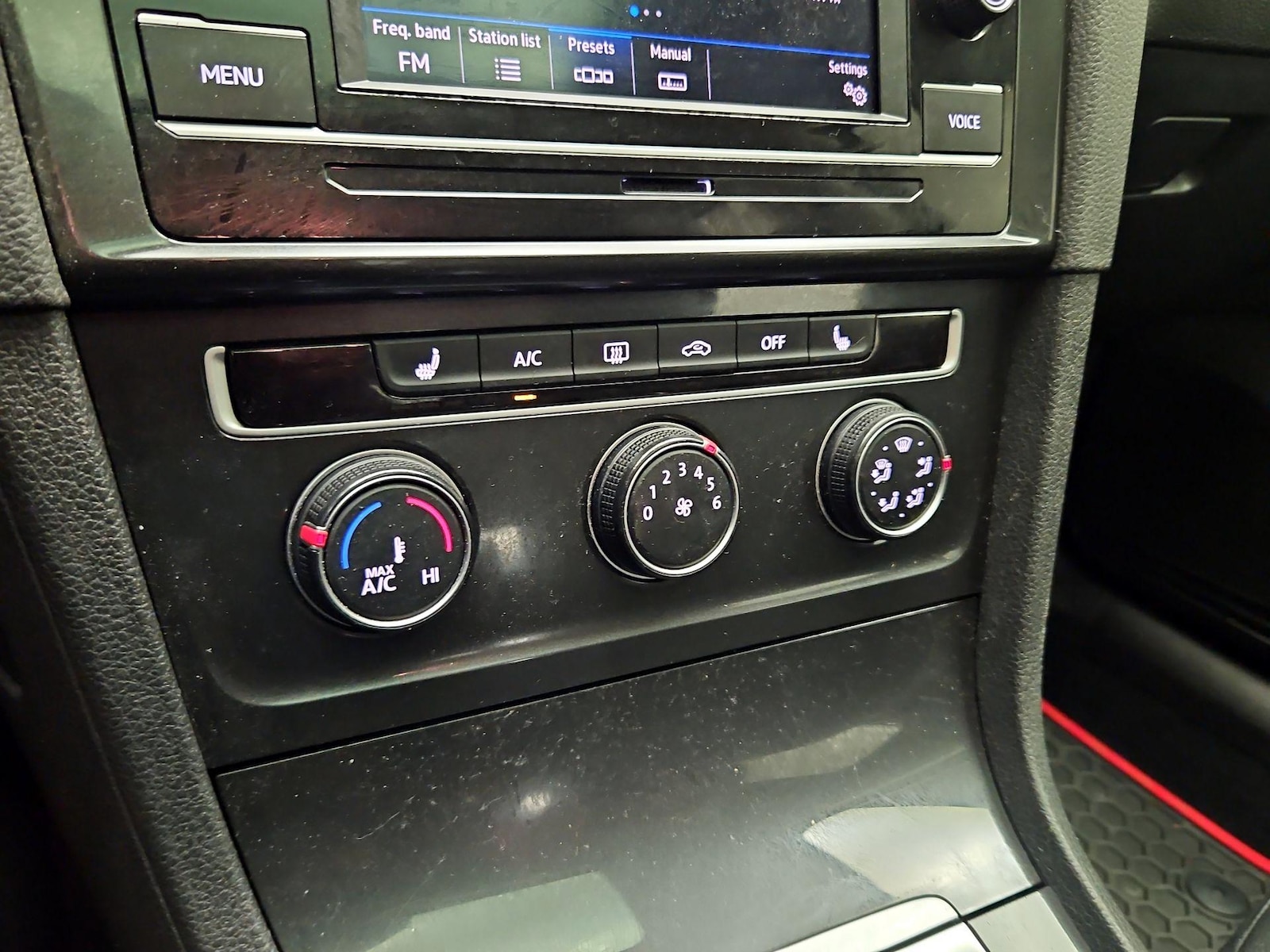2021 Volkswagen Golf TSI - Photo 17