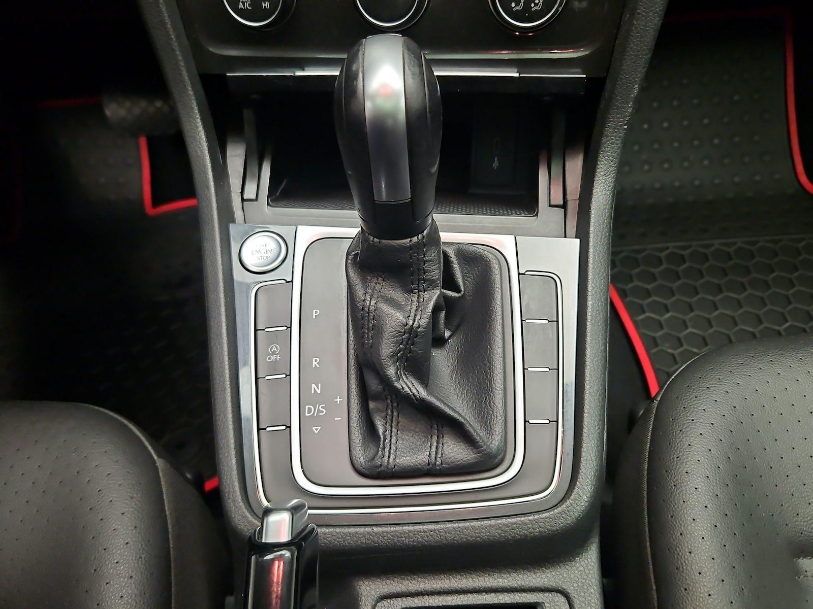 2021 Volkswagen Golf TSI - Photo 18