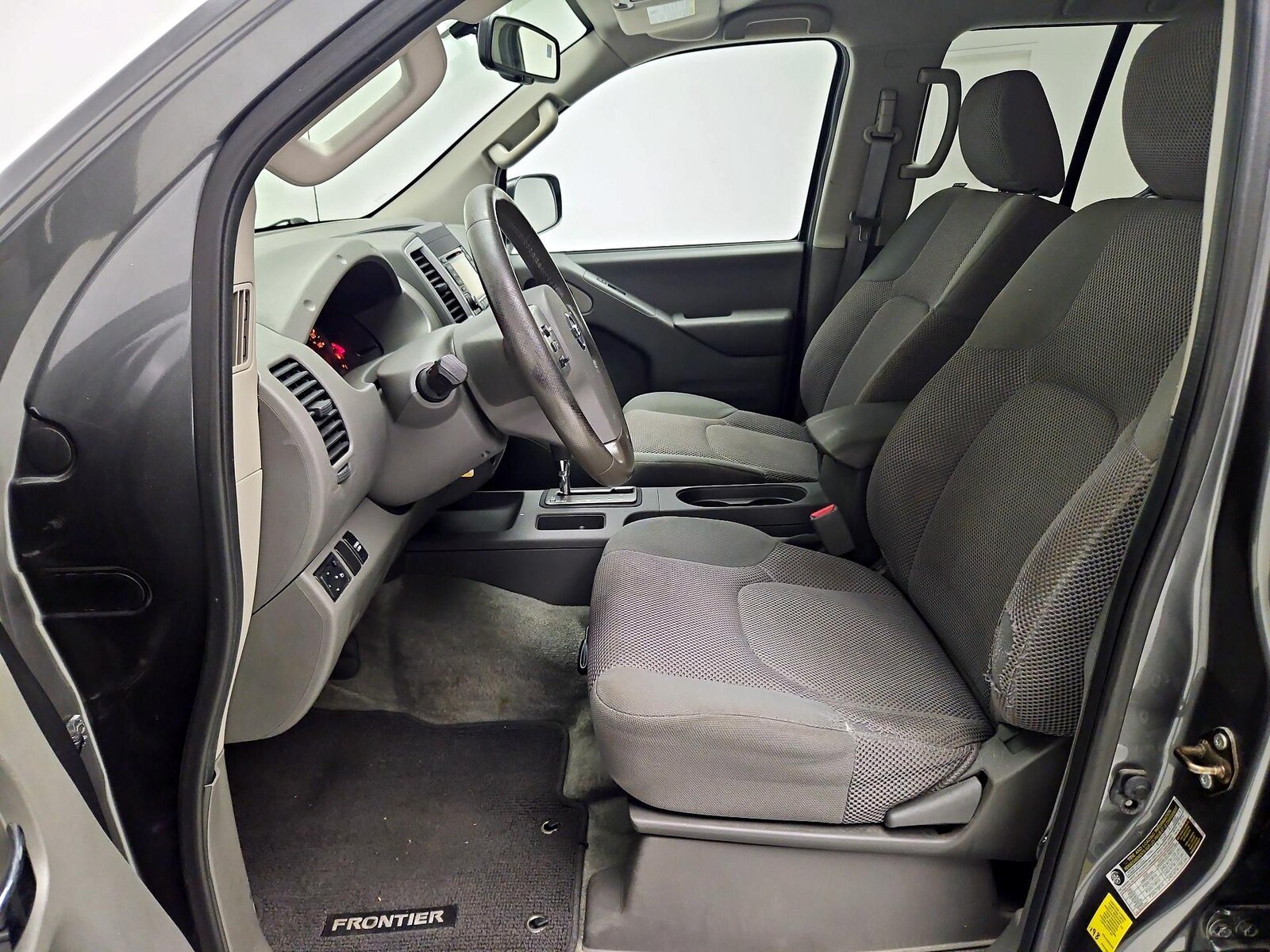 2016 Nissan Frontier SV, photo 12