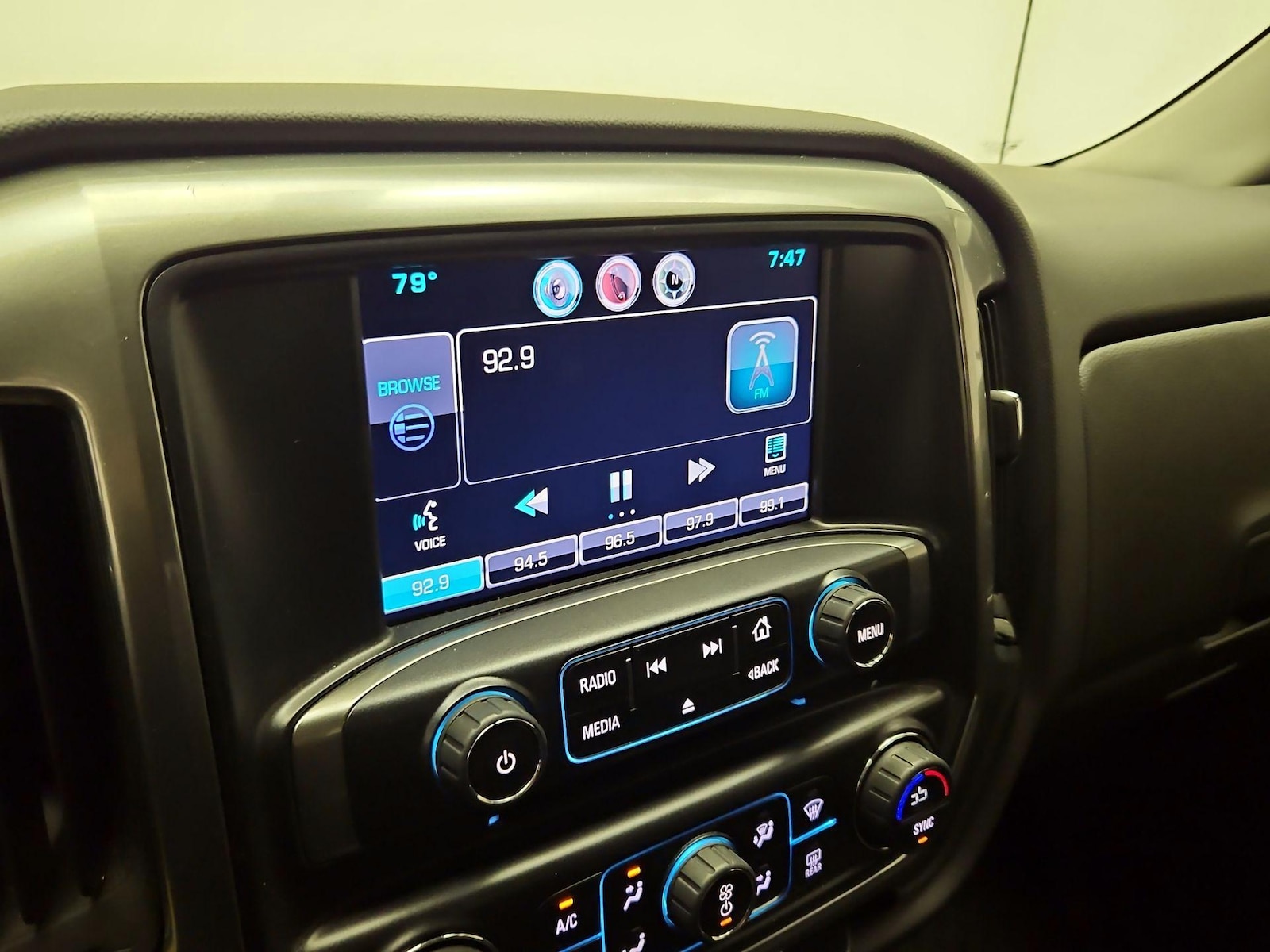 2015 Chevrolet Silverado 1500 LT - Photo 16