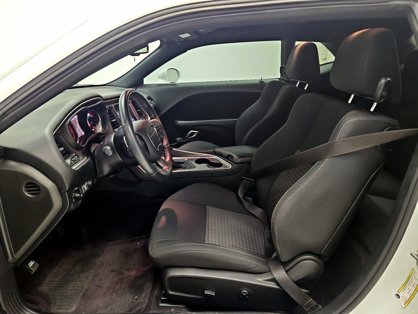 Power Seat(s) & Side Airbags