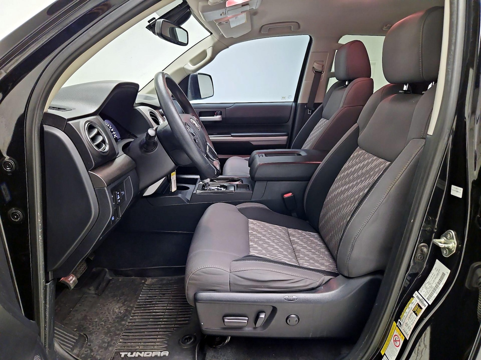 Power Seat(s) & Side Airbags