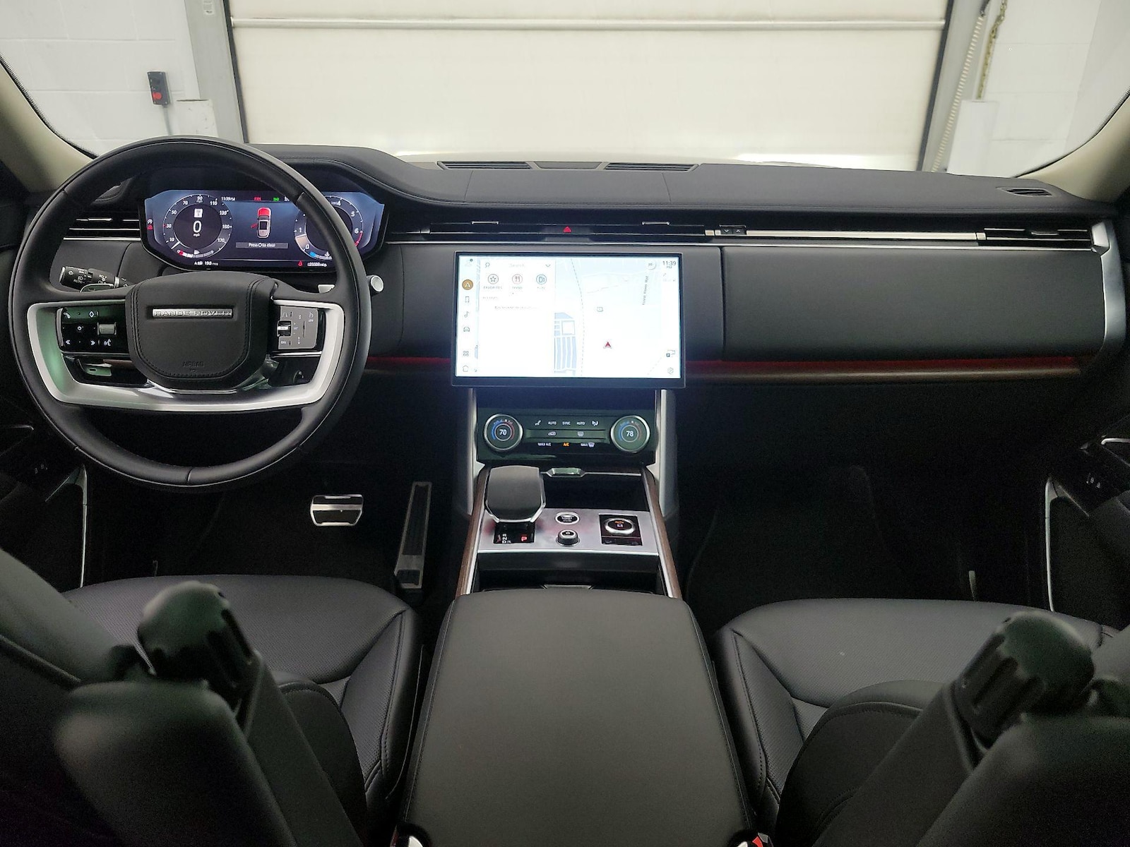 2023 Land Rover Range Rover SE - Photo 10