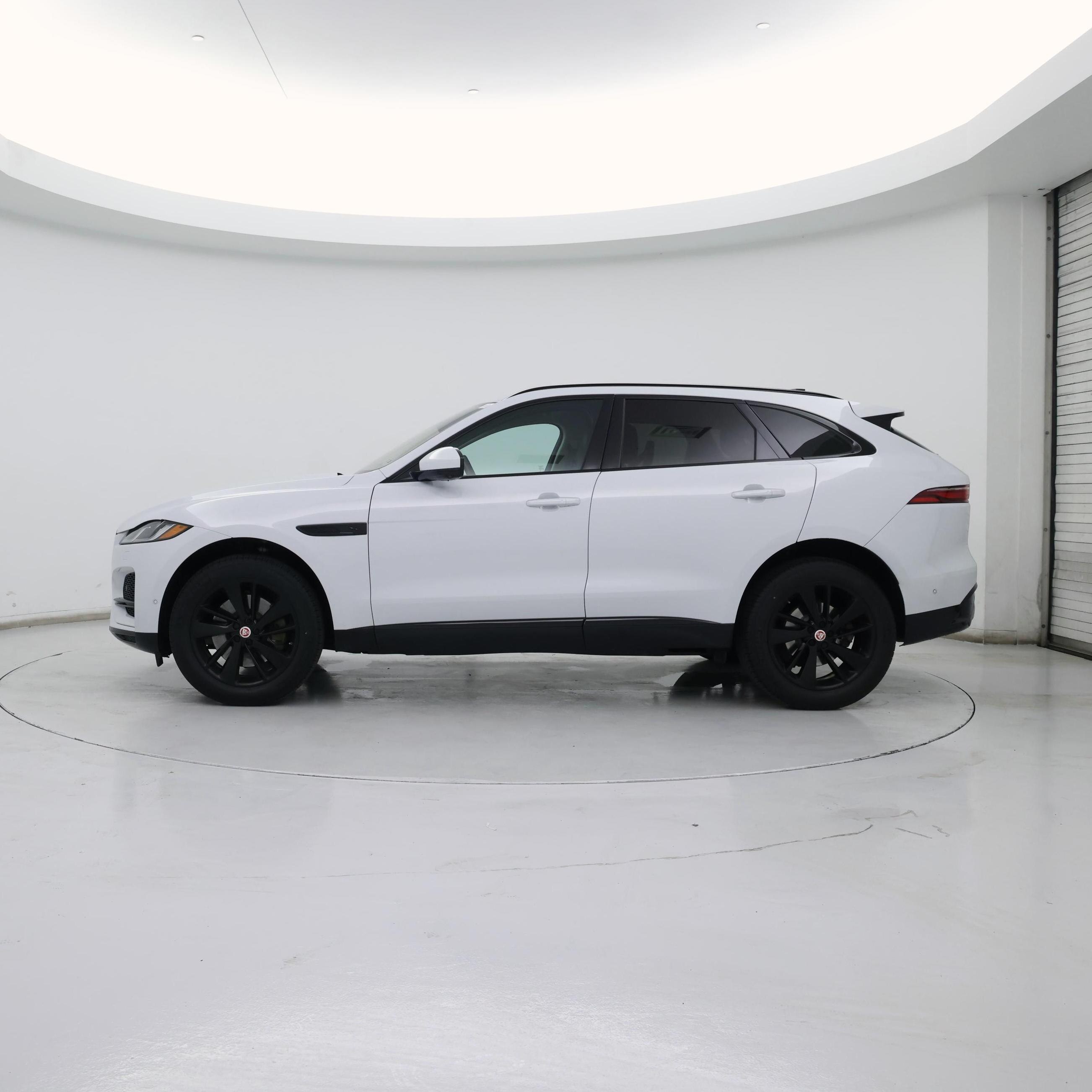 Thumbnail: 2021 Jaguar F-Pace - 3