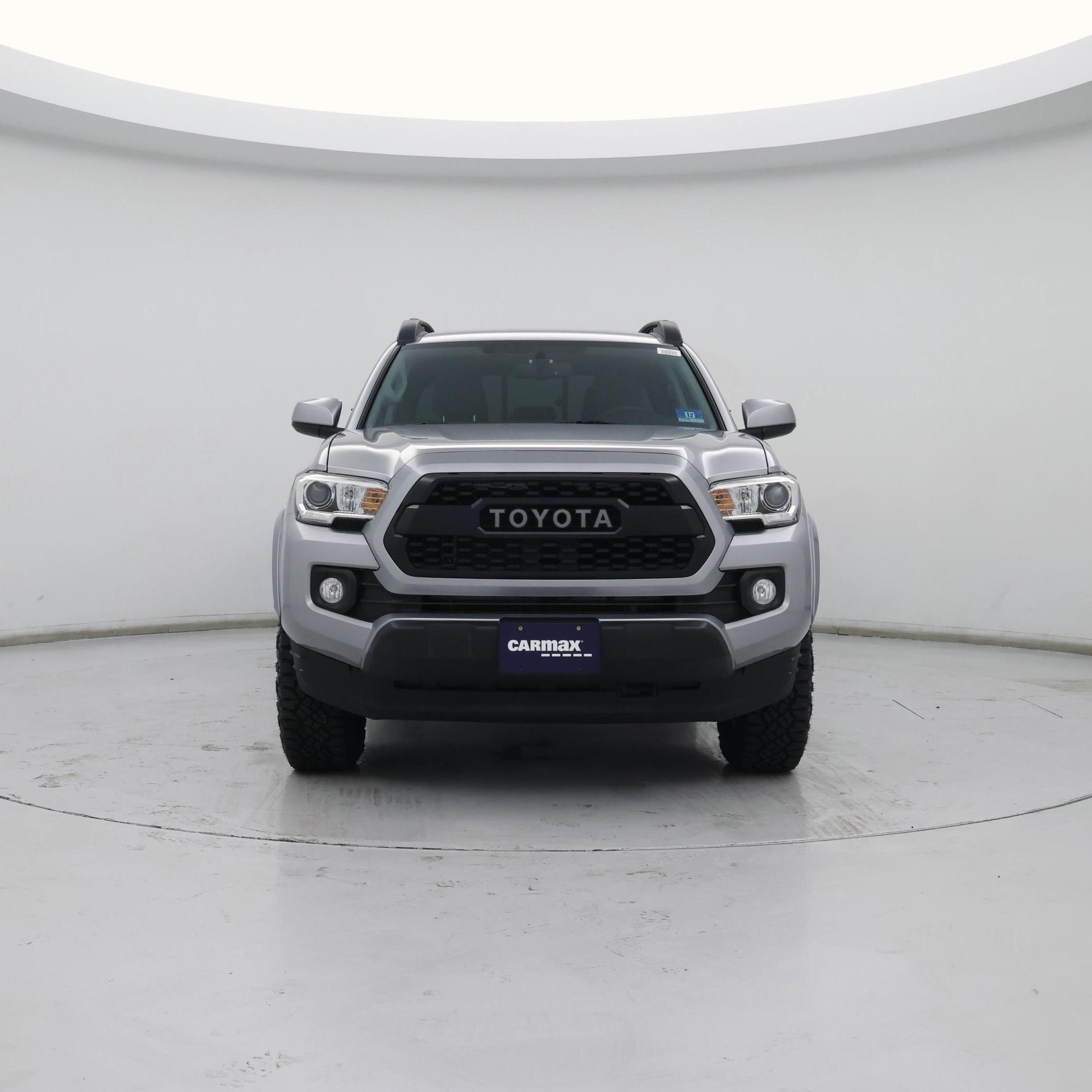 Thumbnail: 2017 Toyota Tacoma - 5
