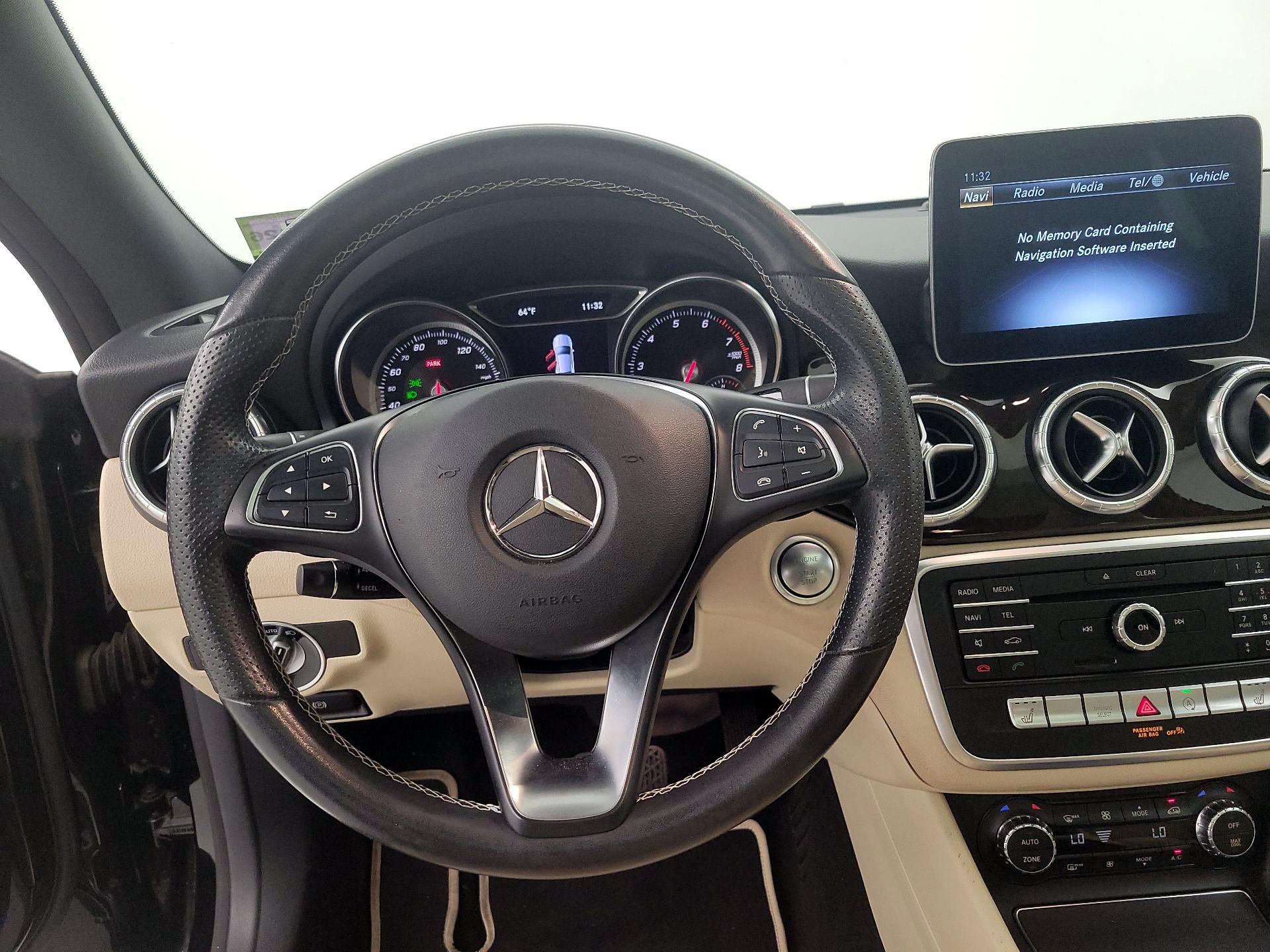 Thumbnail: 2019 Mercedes-Benz CLA - 10