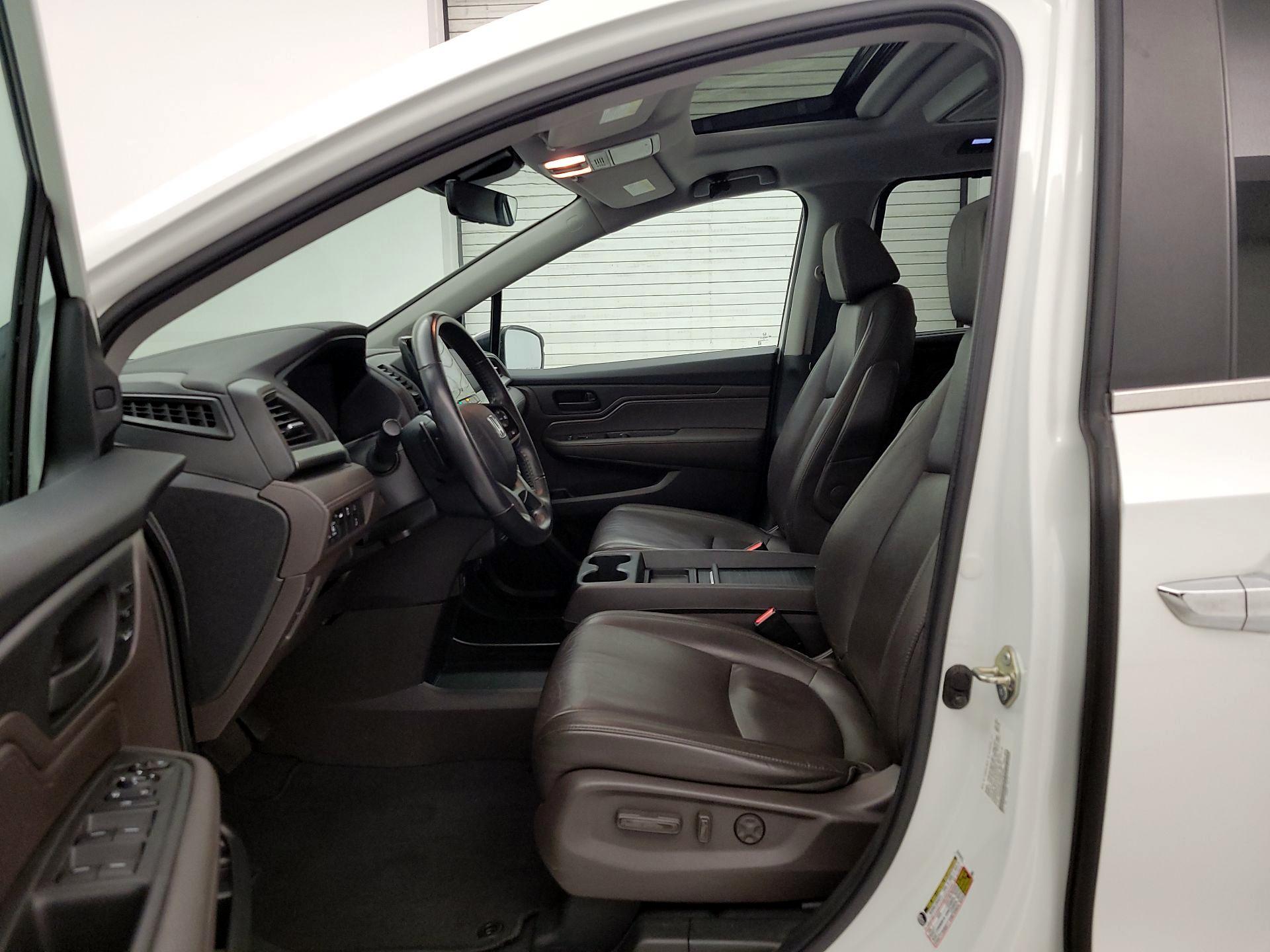 Thumbnail: 2020 Honda Odyssey - 11