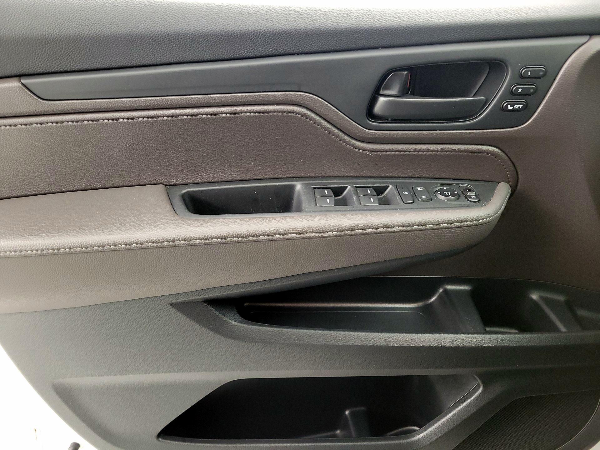 Thumbnail: 2020 Honda Odyssey - 12