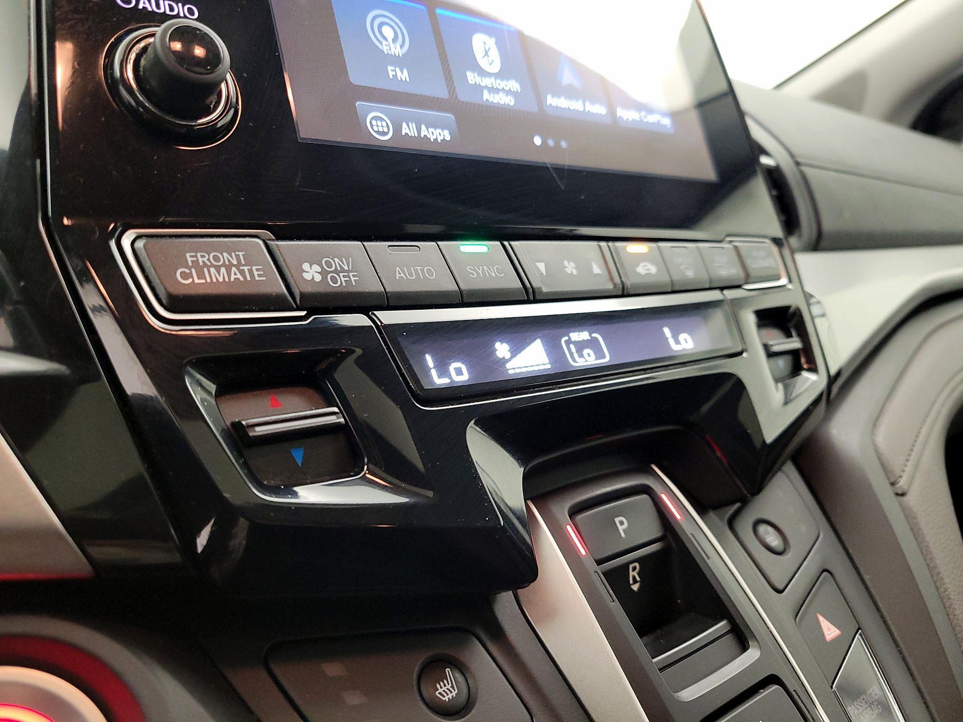 Thumbnail: 2020 Honda Odyssey - 17