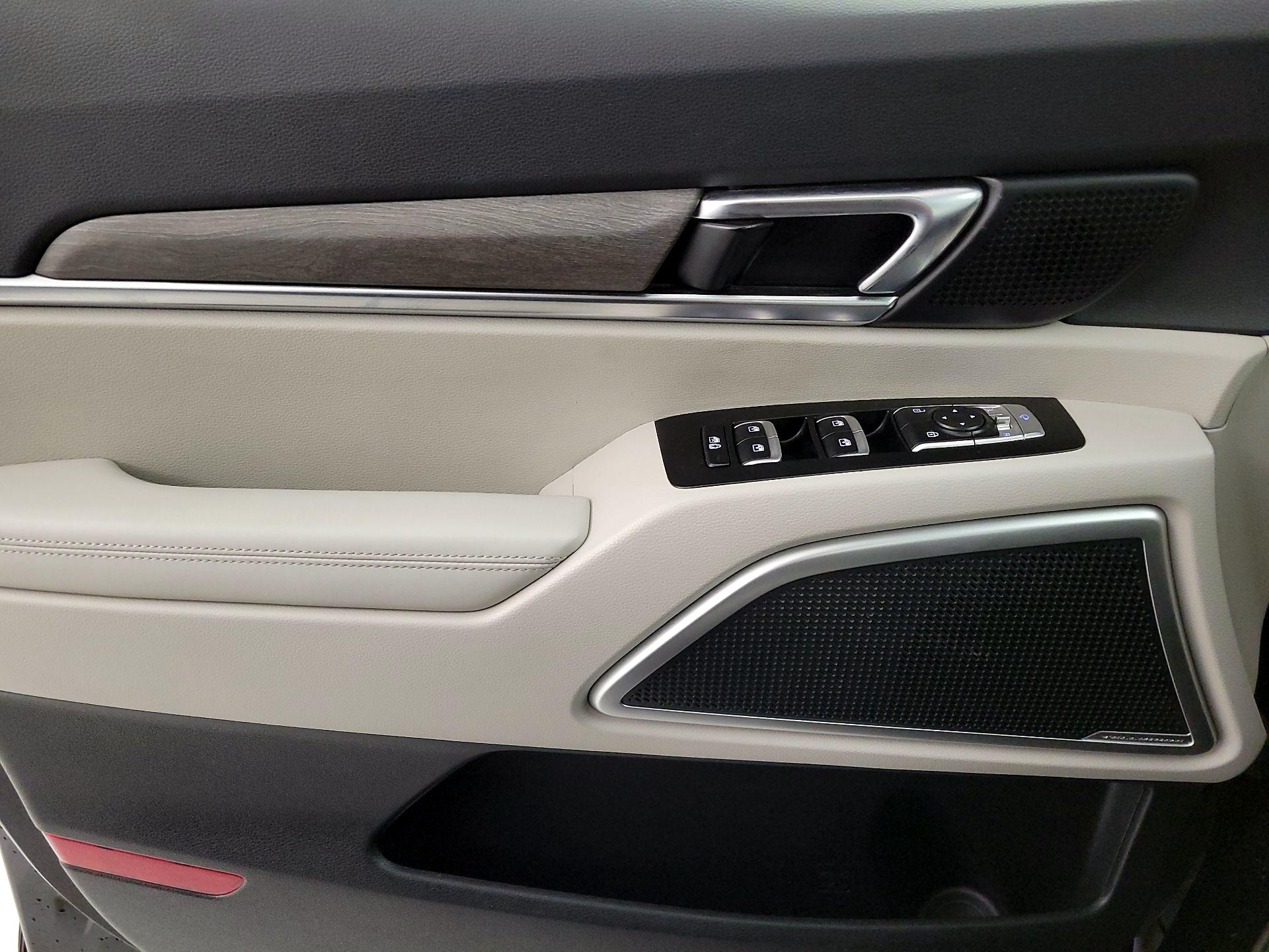 Thumbnail: 2022 Kia Telluride - 12