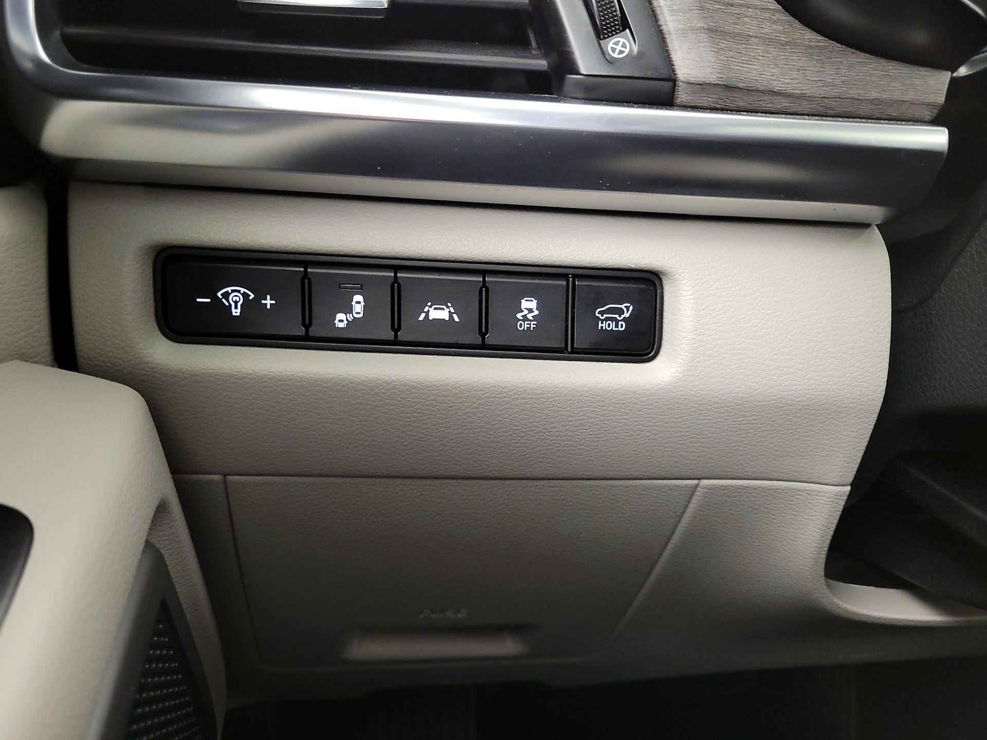 Thumbnail: 2022 Kia Telluride - 13