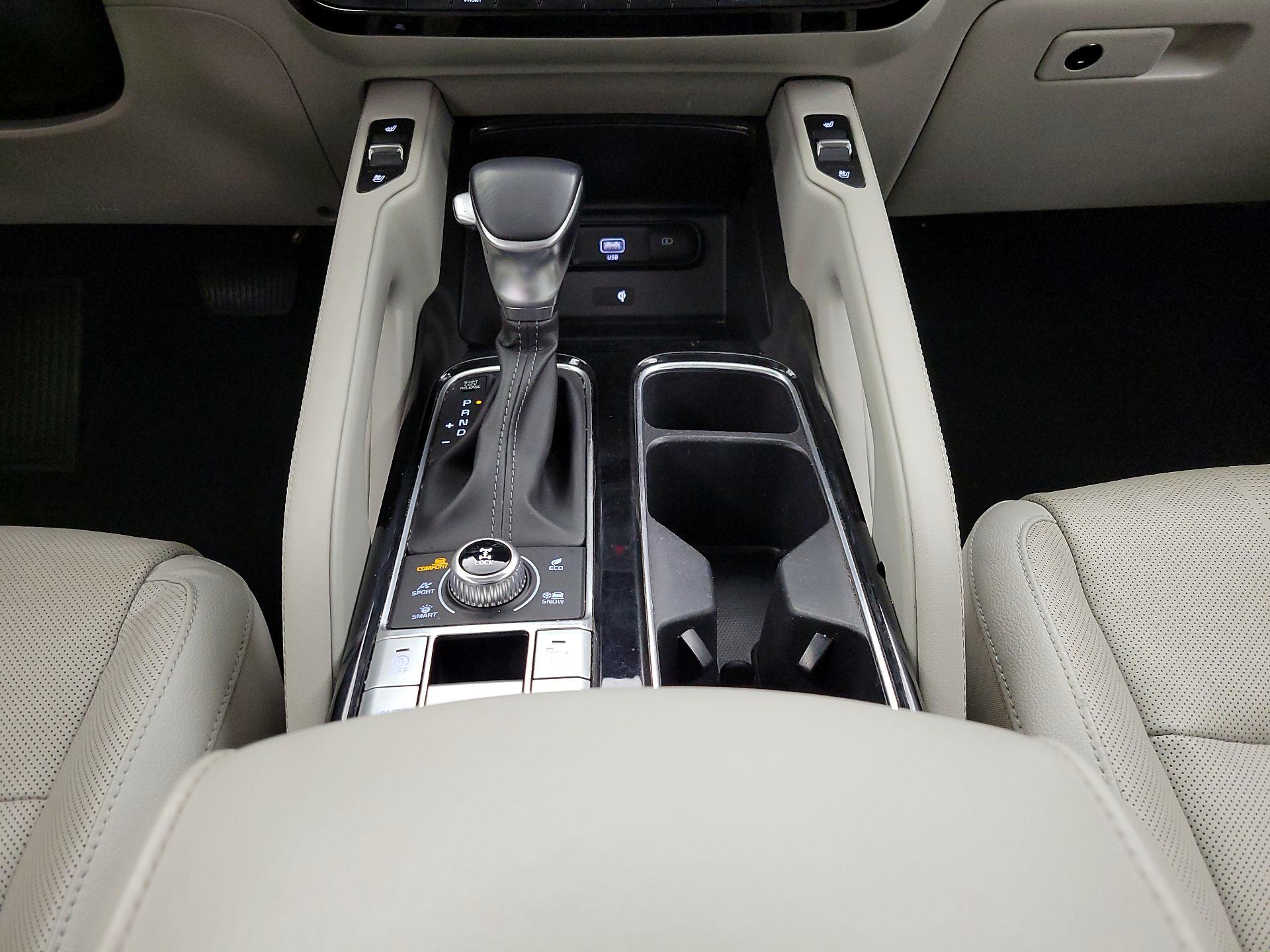 Thumbnail: 2022 Kia Telluride - 18