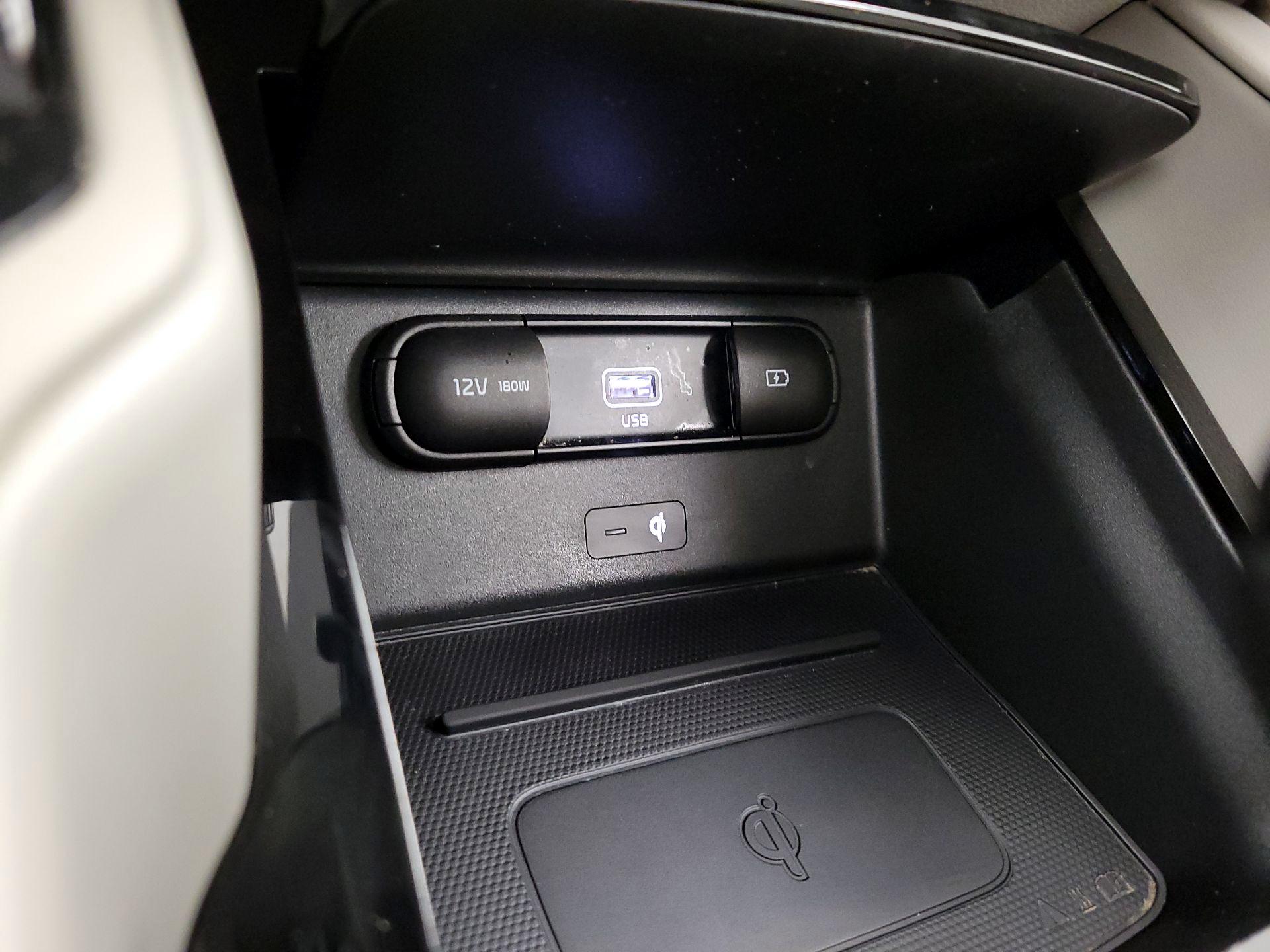 Thumbnail: 2022 Kia Telluride - 19