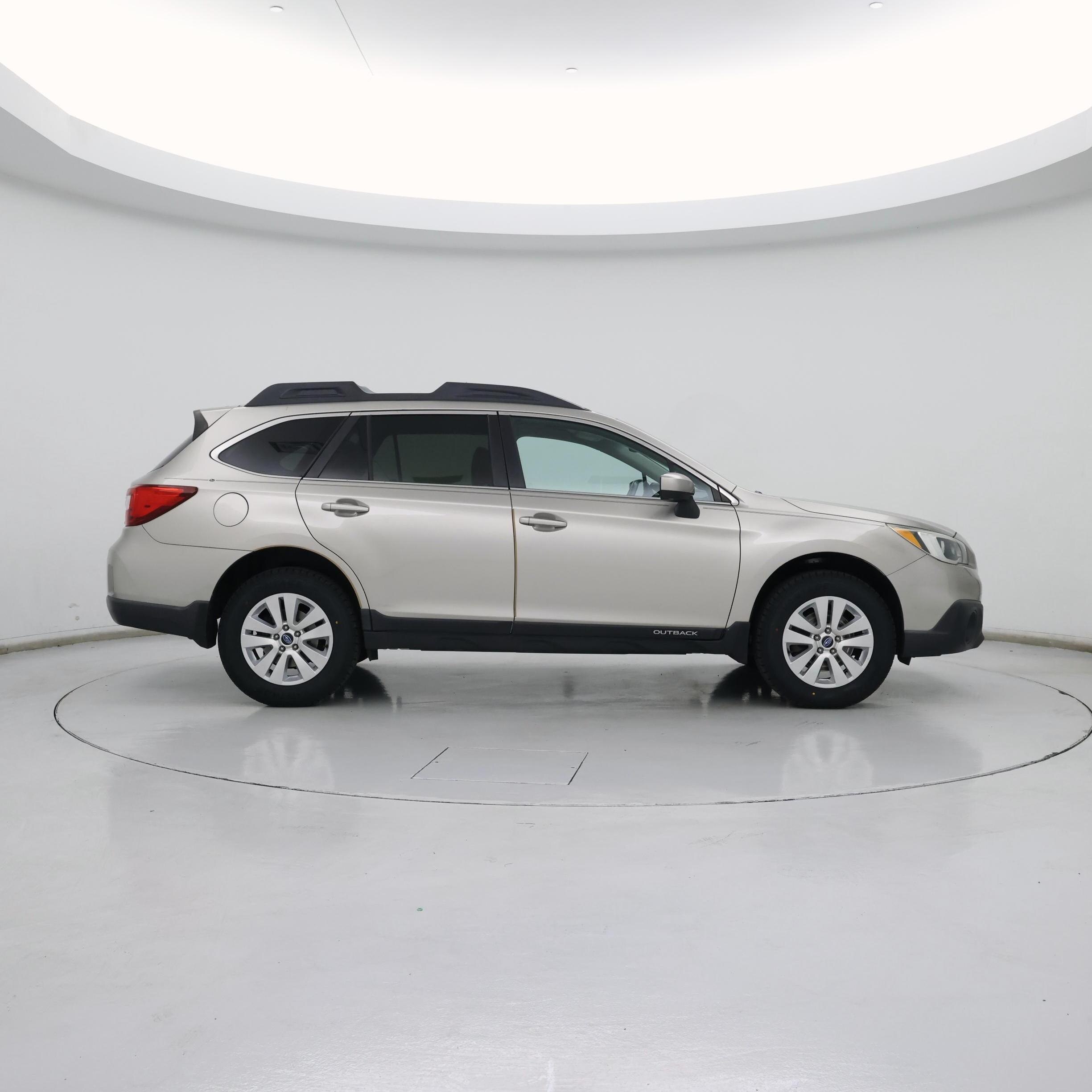 Thumbnail: 2016 Subaru Outback - 7