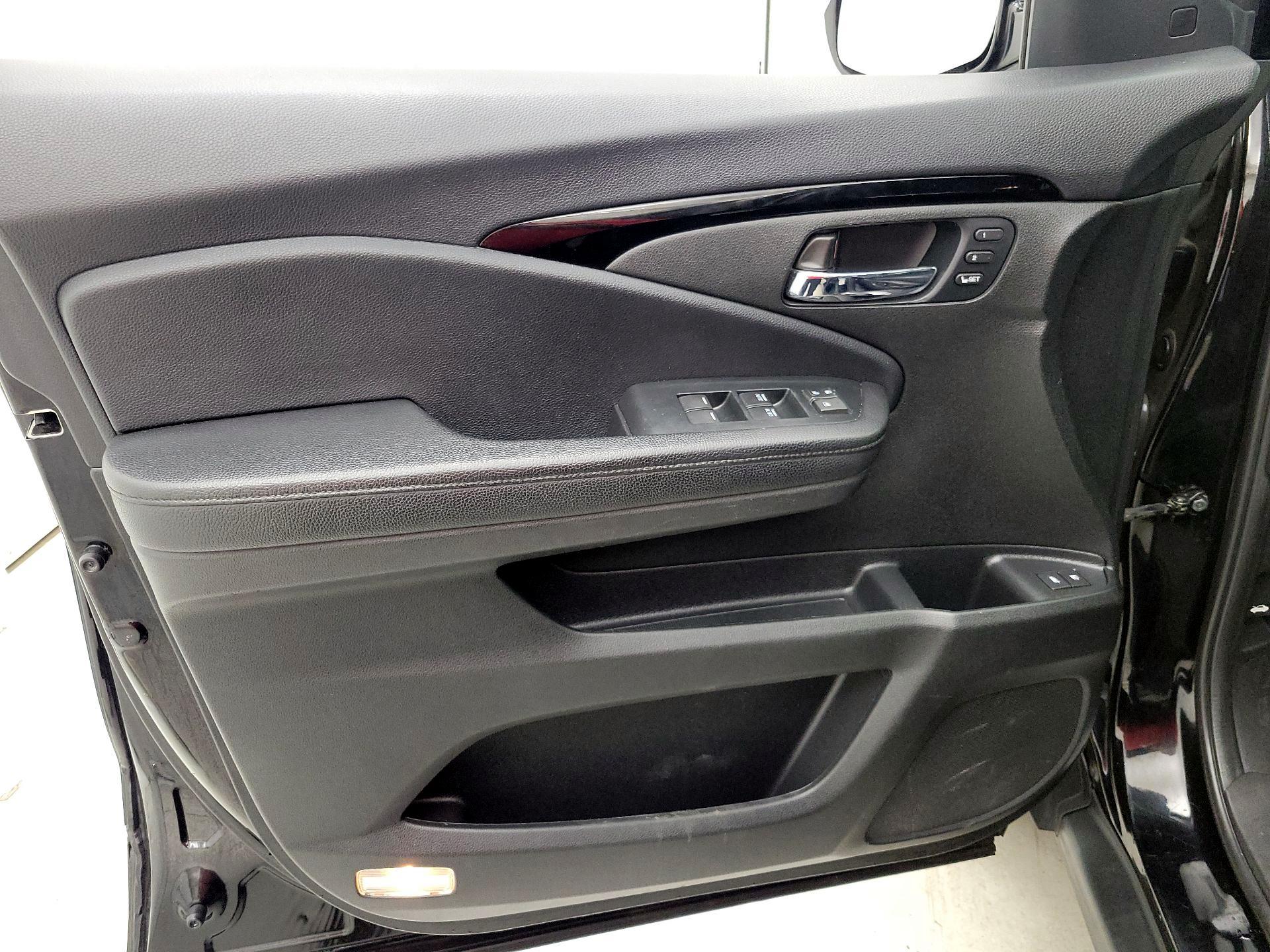 Thumbnail: 2021 Honda Passport - 12