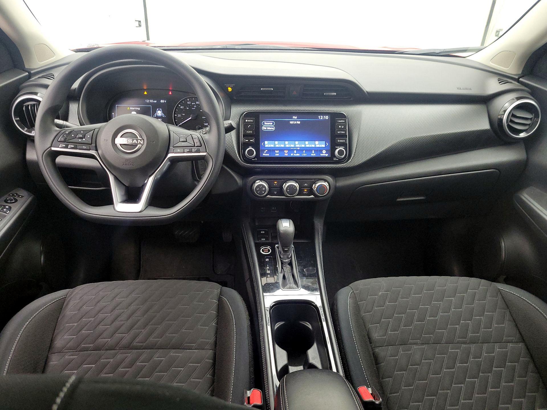 Thumbnail: 2023 Nissan Kicks - 9