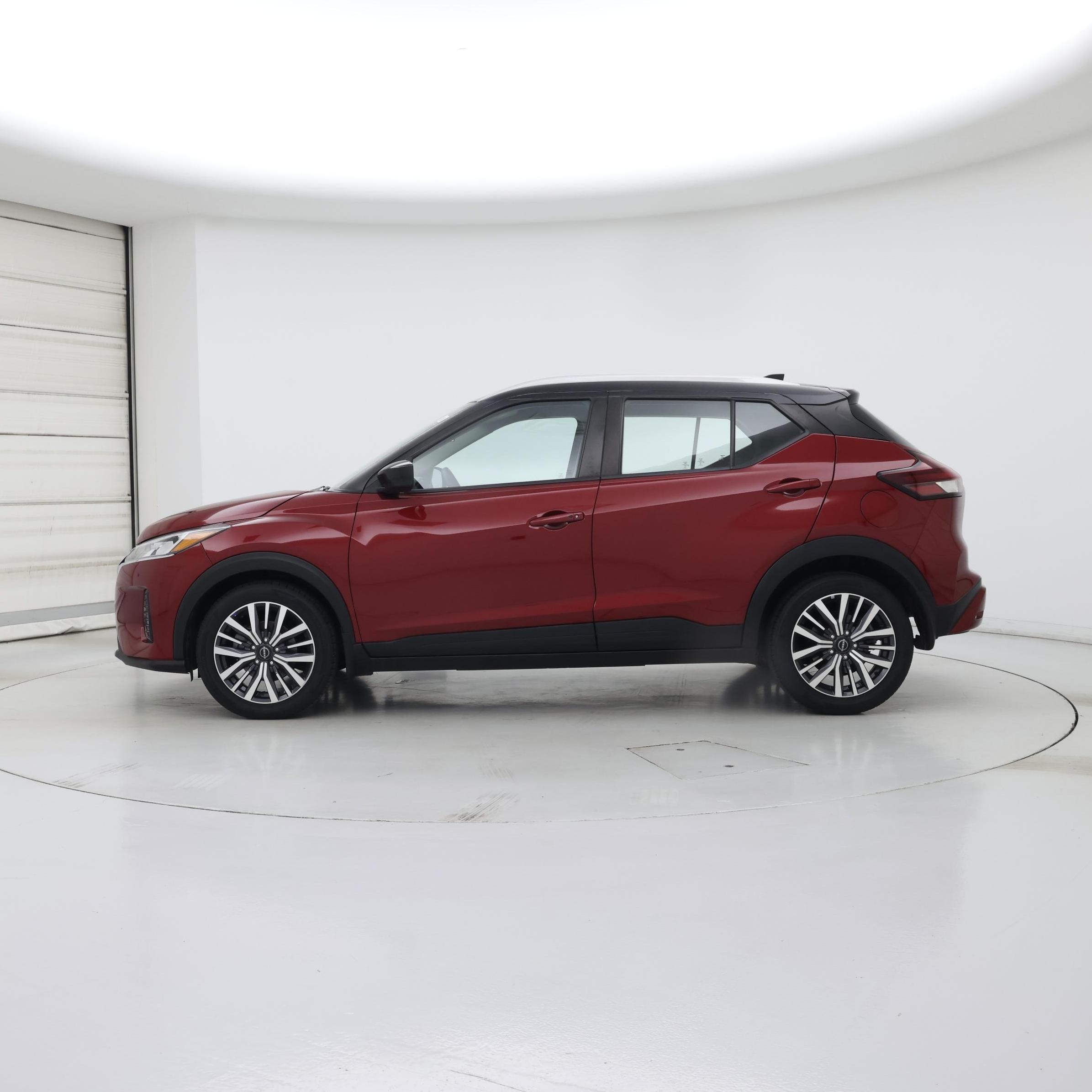 Thumbnail: 2023 Nissan Kicks - 3