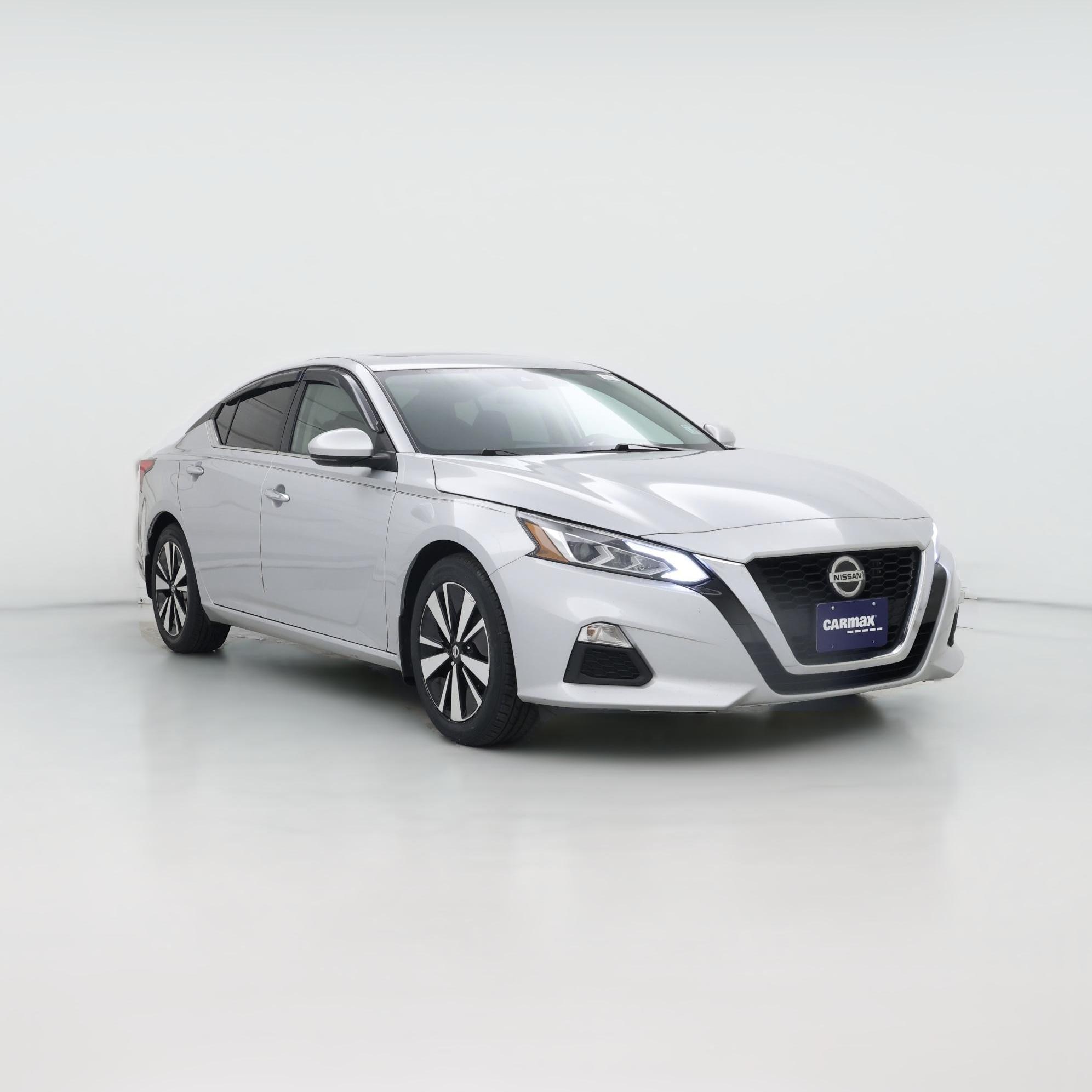 Thumbnail: 2022 Nissan Altima - 1