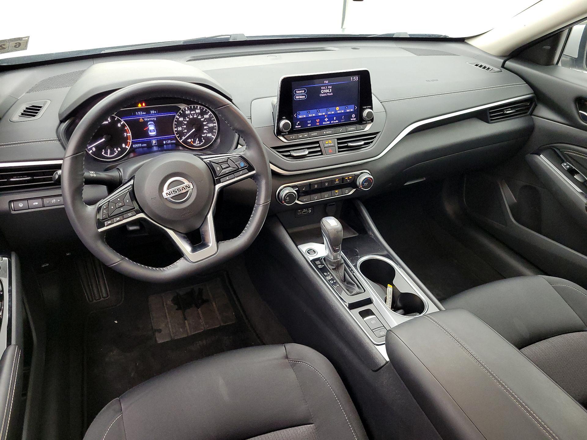 Thumbnail: 2022 Nissan Altima - 9