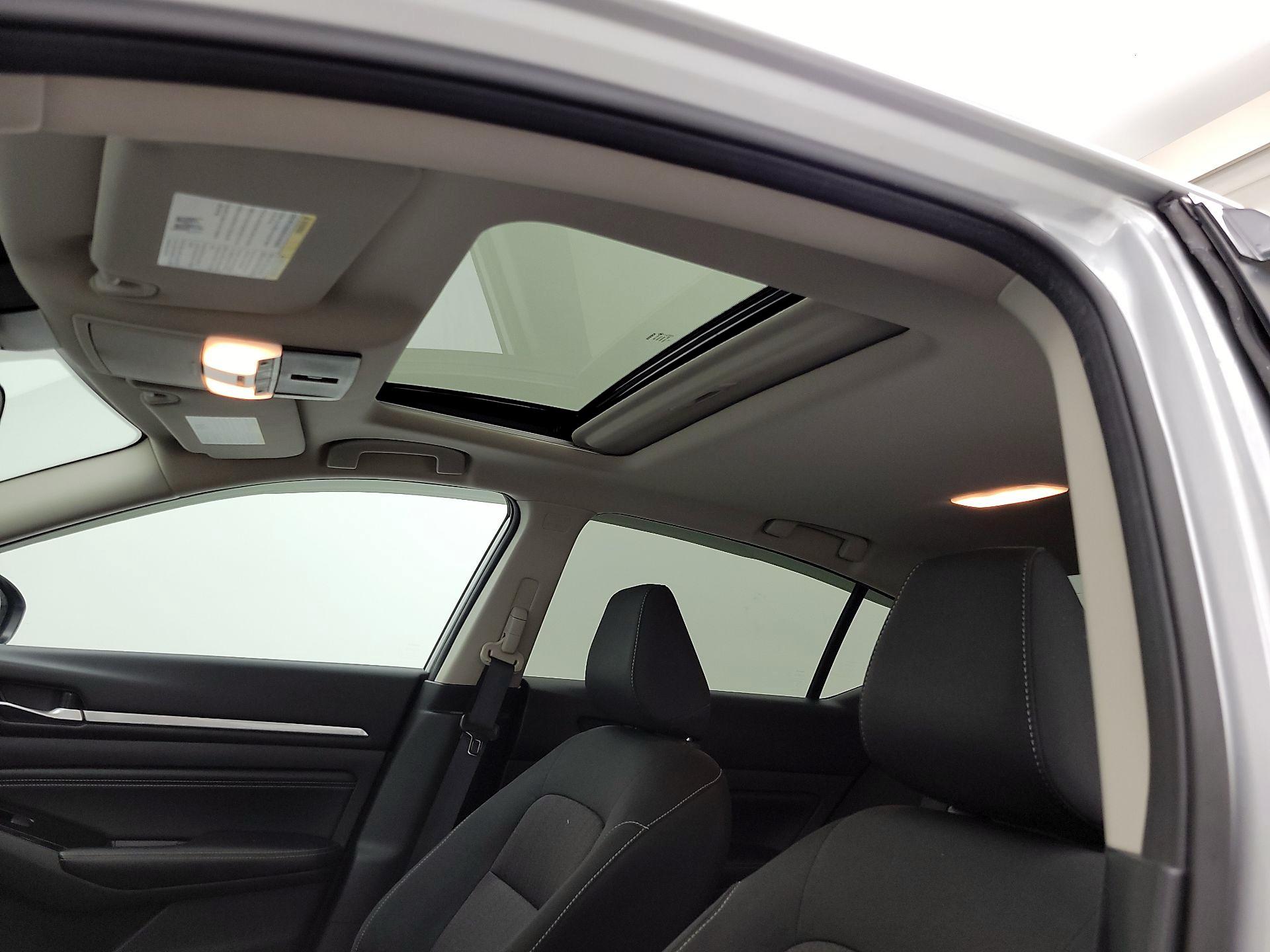 Thumbnail: 2022 Nissan Altima - 19