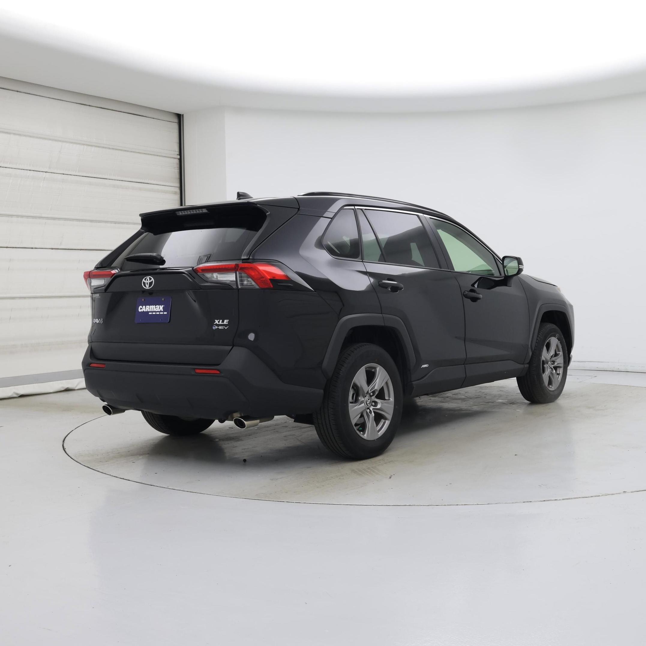 Thumbnail: 2025 Toyota RAV4 - 8