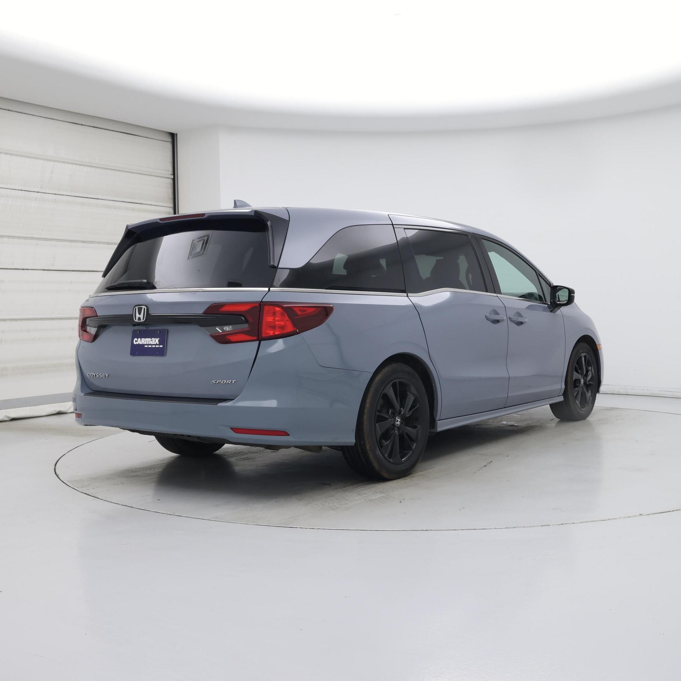 Thumbnail: 2023 Honda Odyssey - 8