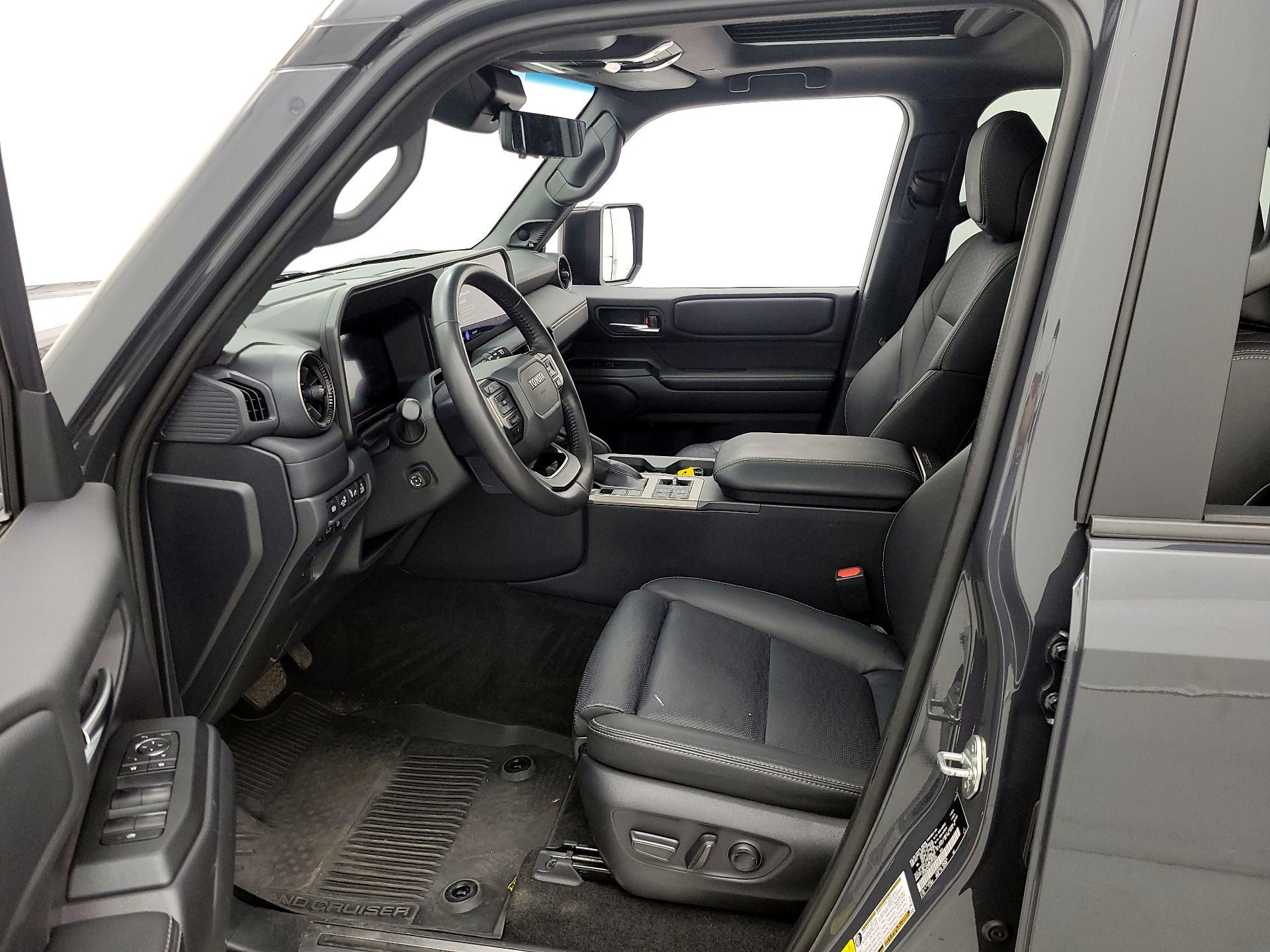 Thumbnail: 2025 Toyota Land Cruiser - 11