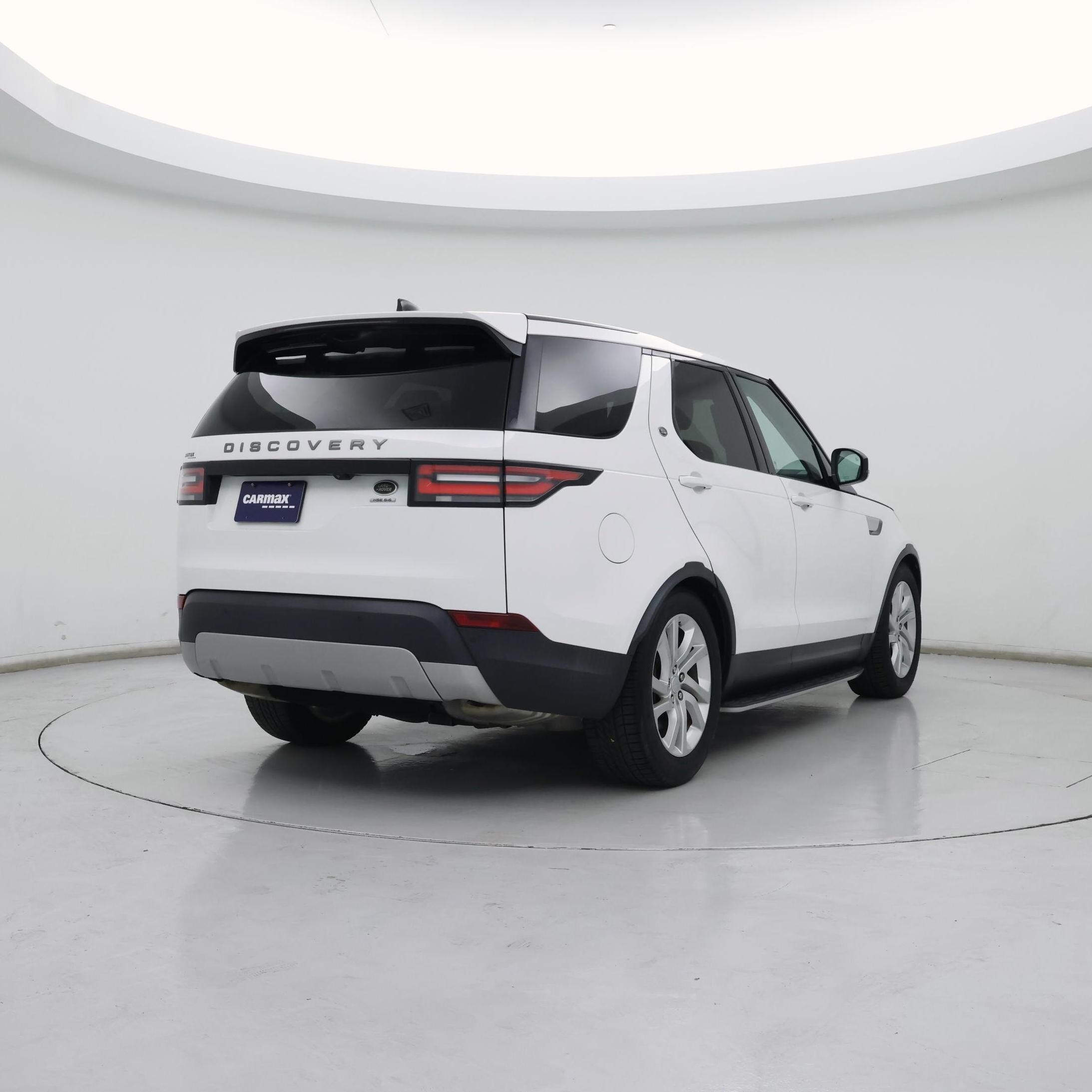 Thumbnail: 2018 Land Rover Discovery - 8