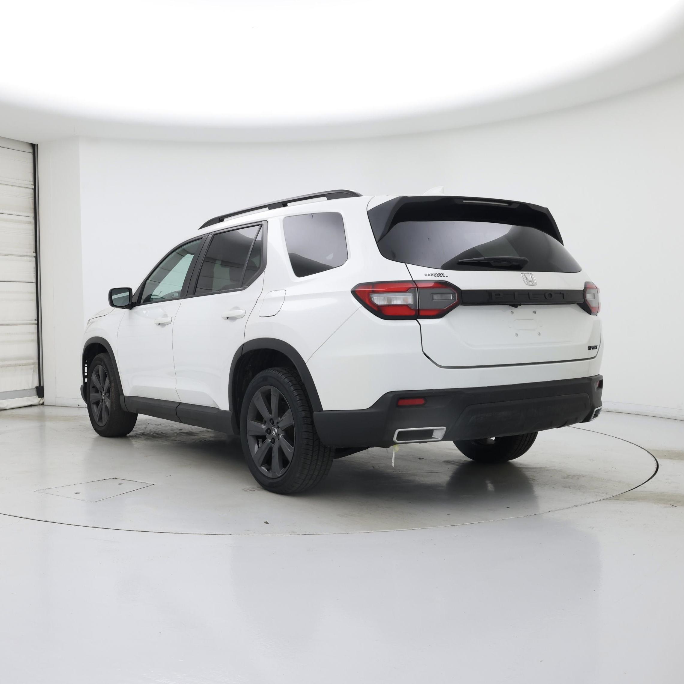 Thumbnail: 2023 Honda Pilot - 2