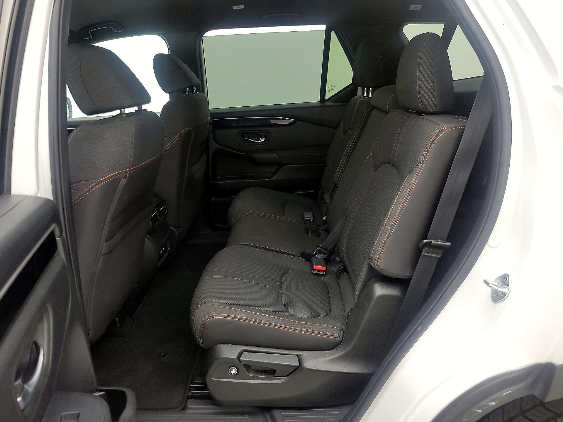 Thumbnail: 2023 Honda Pilot - 19