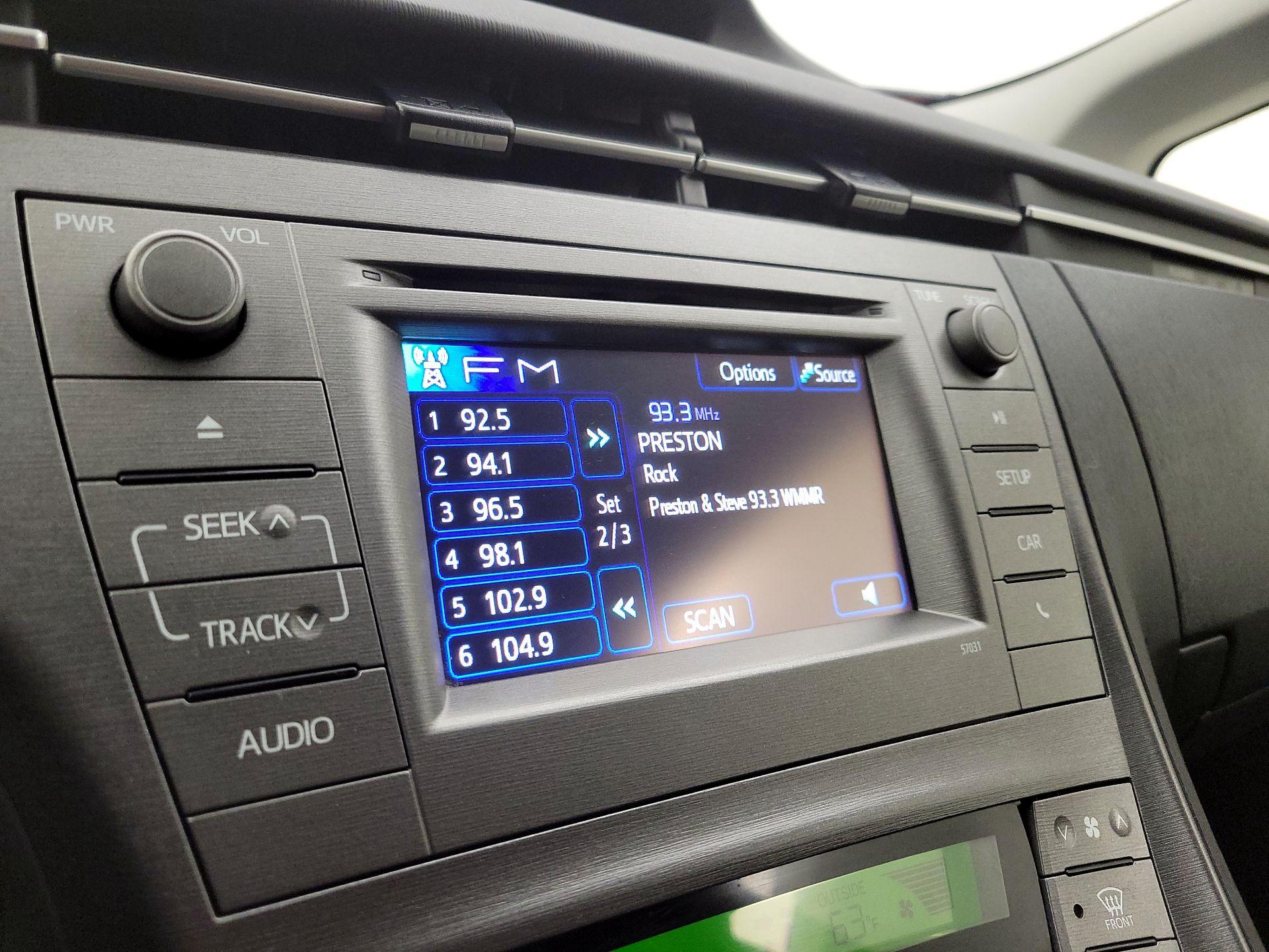 Thumbnail: 2015 Toyota Prius - 15