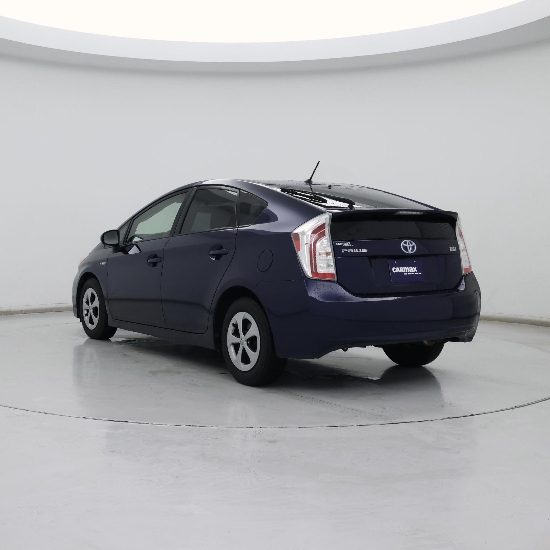Thumbnail: 2015 Toyota Prius - 2