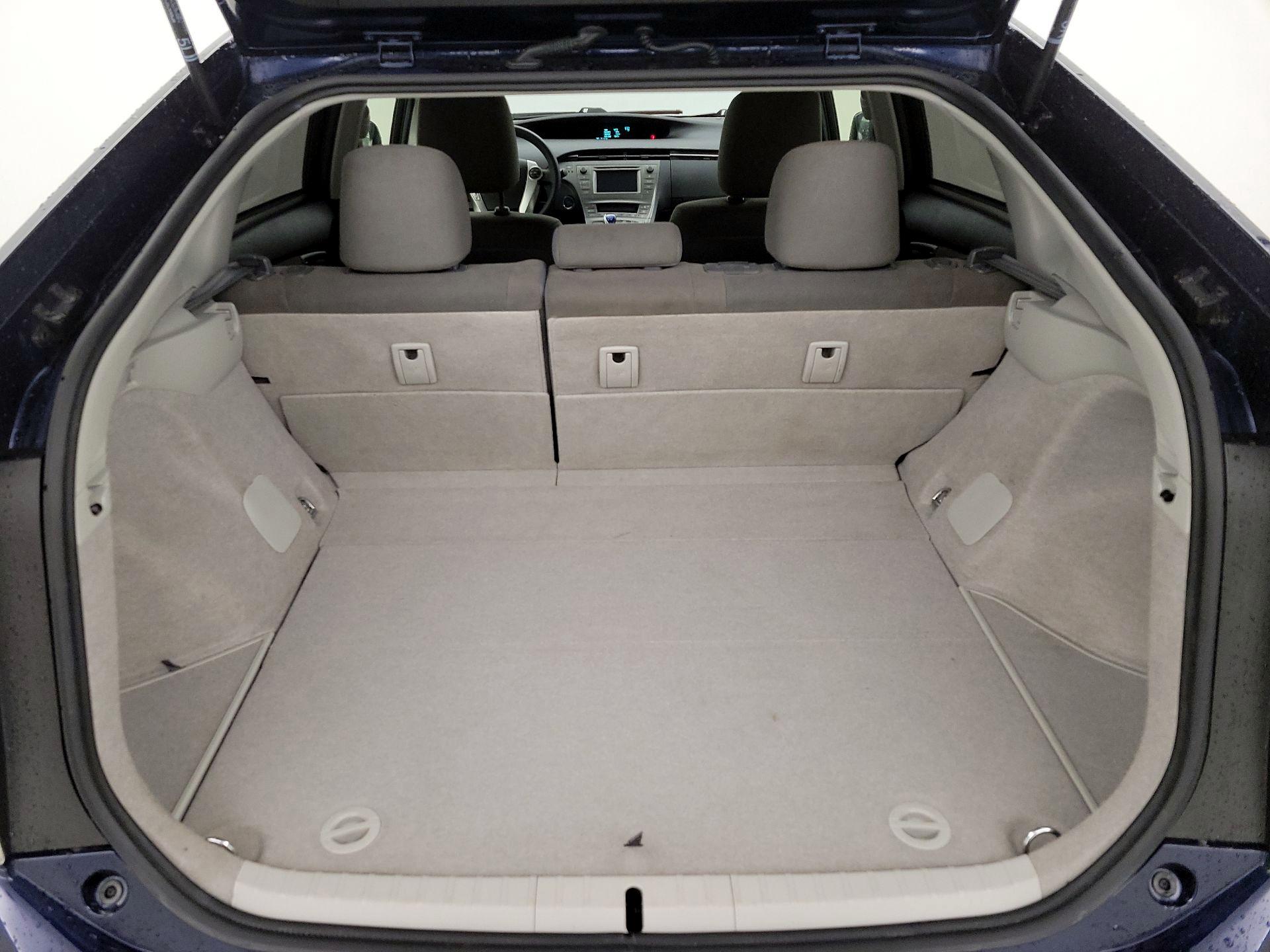 Thumbnail: 2015 Toyota Prius - 19