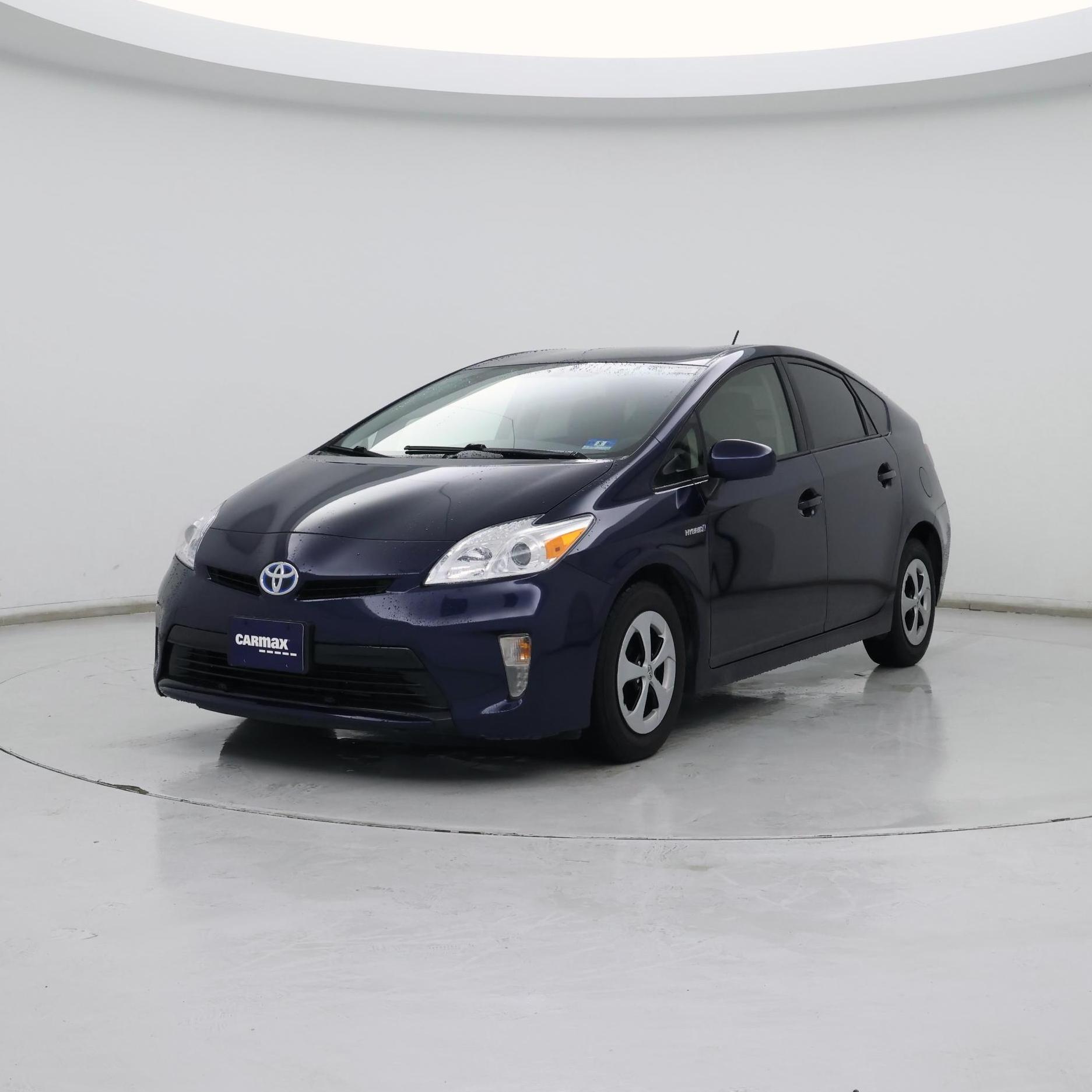 Thumbnail: 2015 Toyota Prius - 4