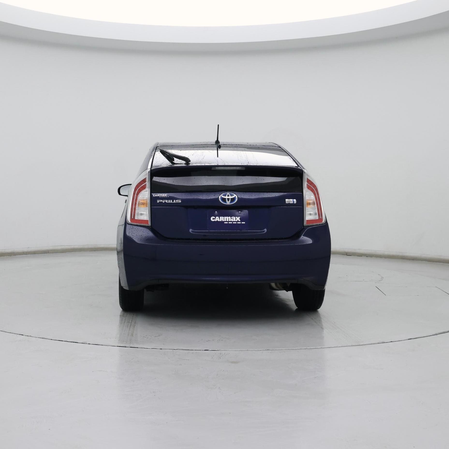 Thumbnail: 2015 Toyota Prius - 6