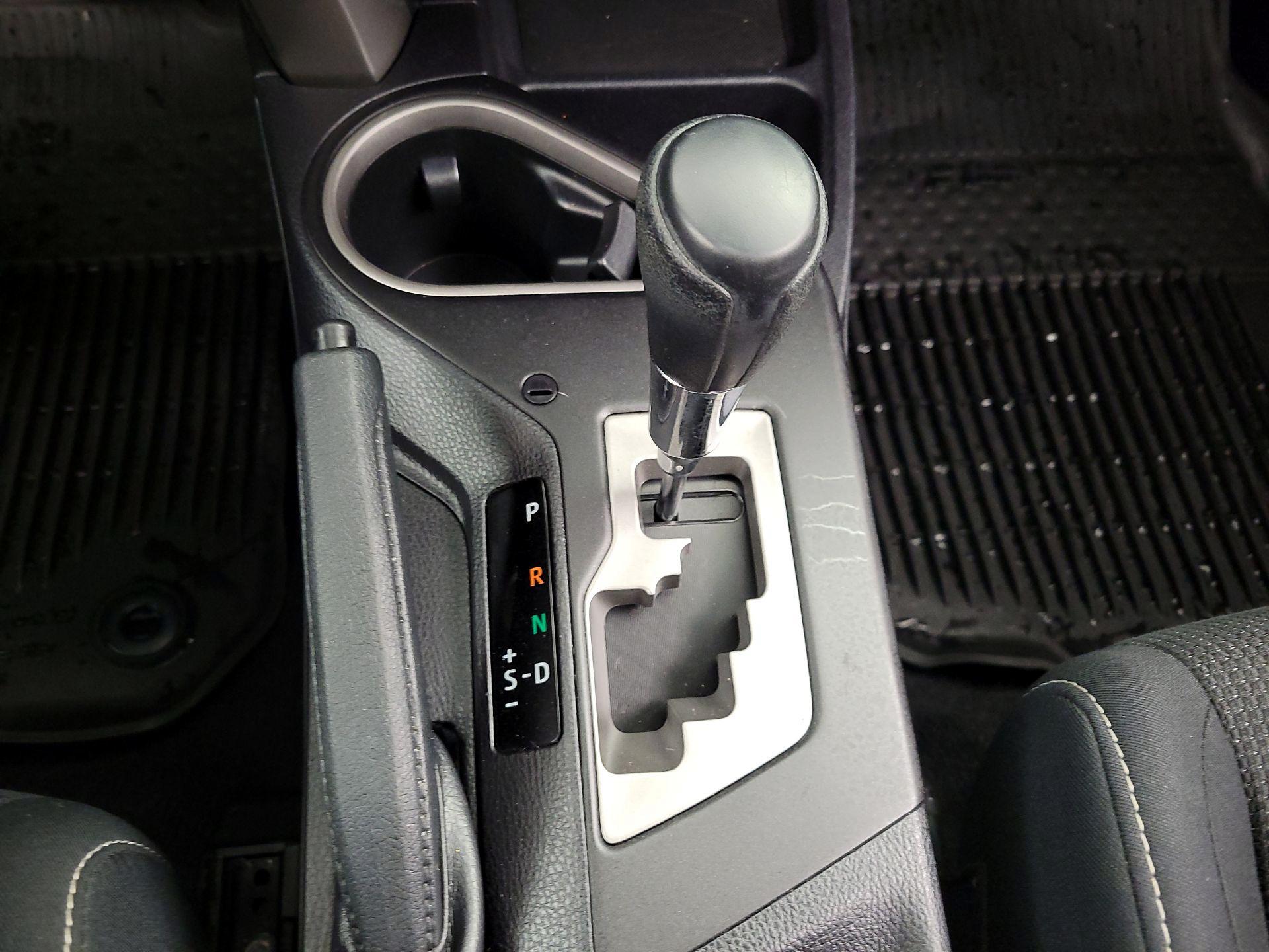 Thumbnail: 2018 Toyota RAV4 - 18