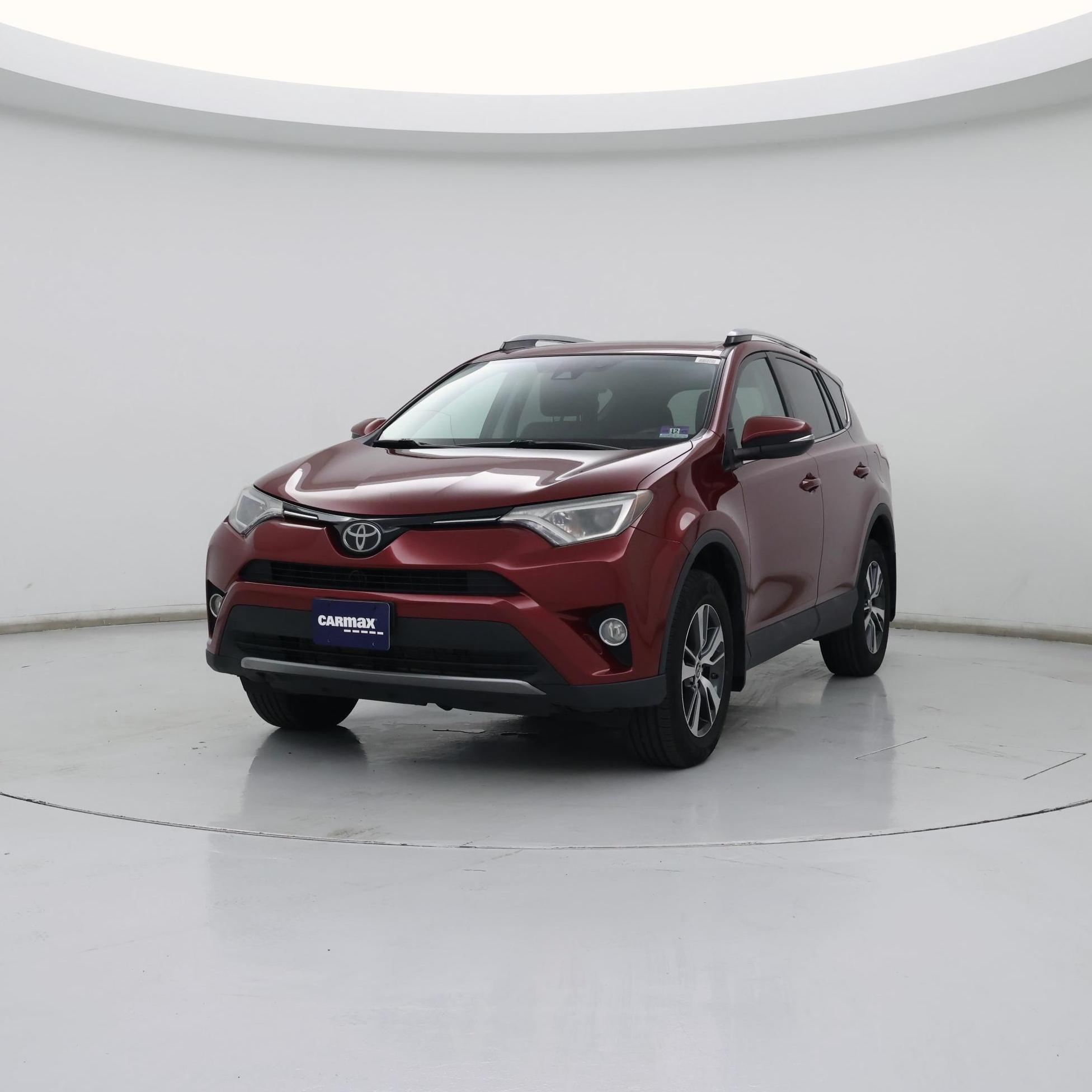 Thumbnail: 2018 Toyota RAV4 - 4