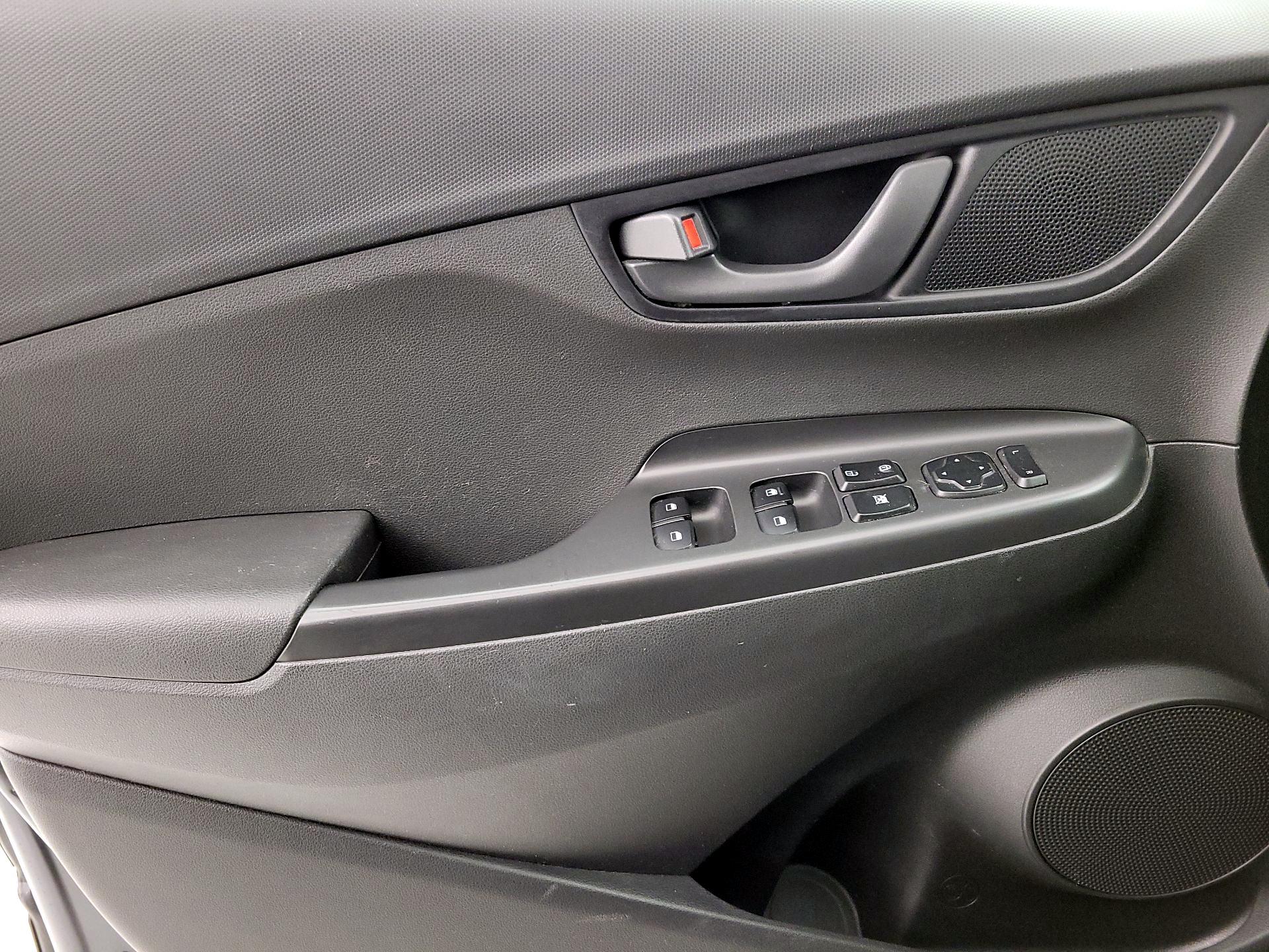 Thumbnail: 2019 Hyundai Kona - 12