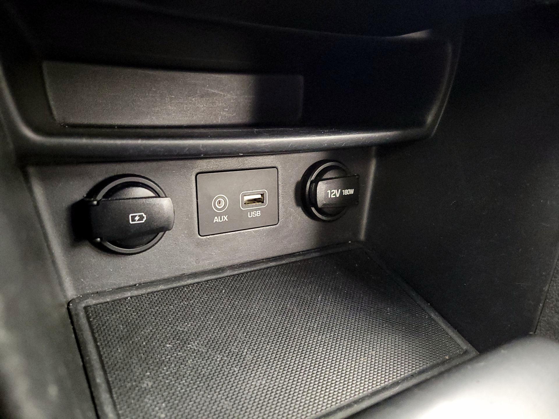 Thumbnail: 2019 Hyundai Kona - 18