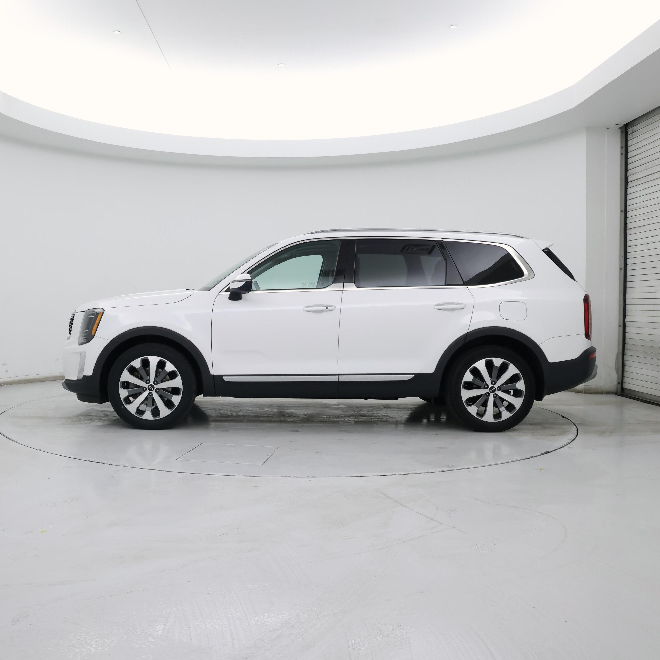 Thumbnail: 2020 Kia Telluride - 3