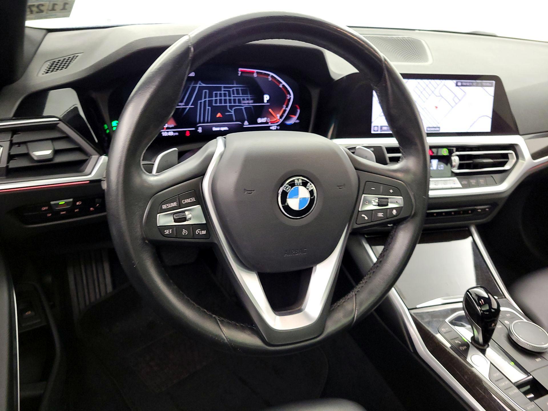 Thumbnail: 2022 BMW 3 Series - 10