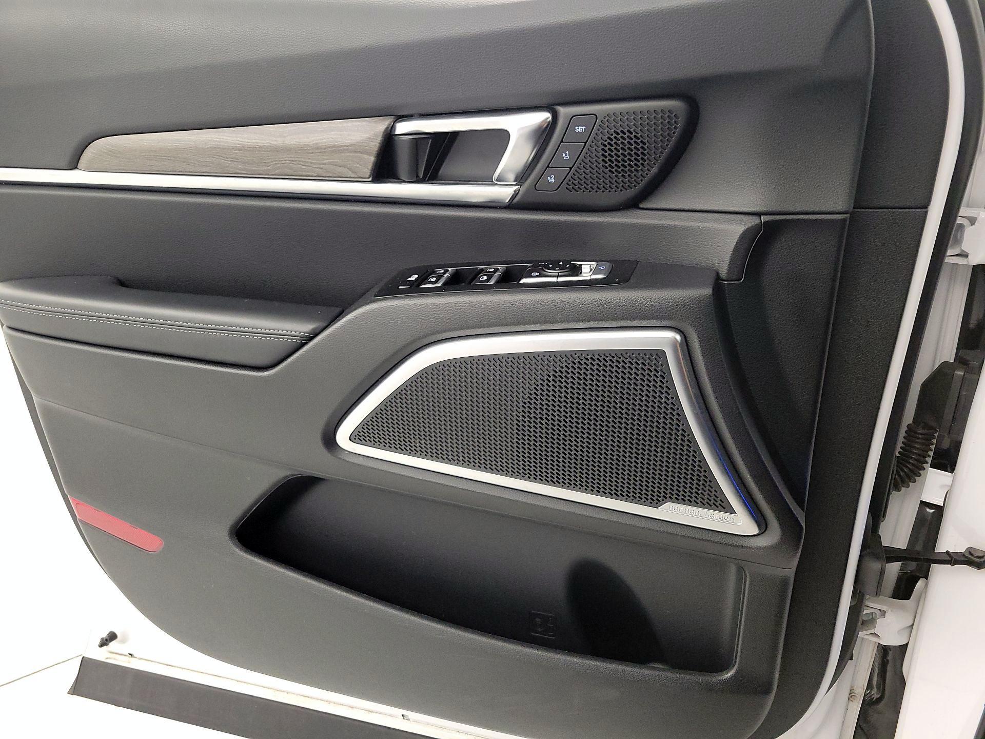 Thumbnail: 2021 Kia Telluride - 12