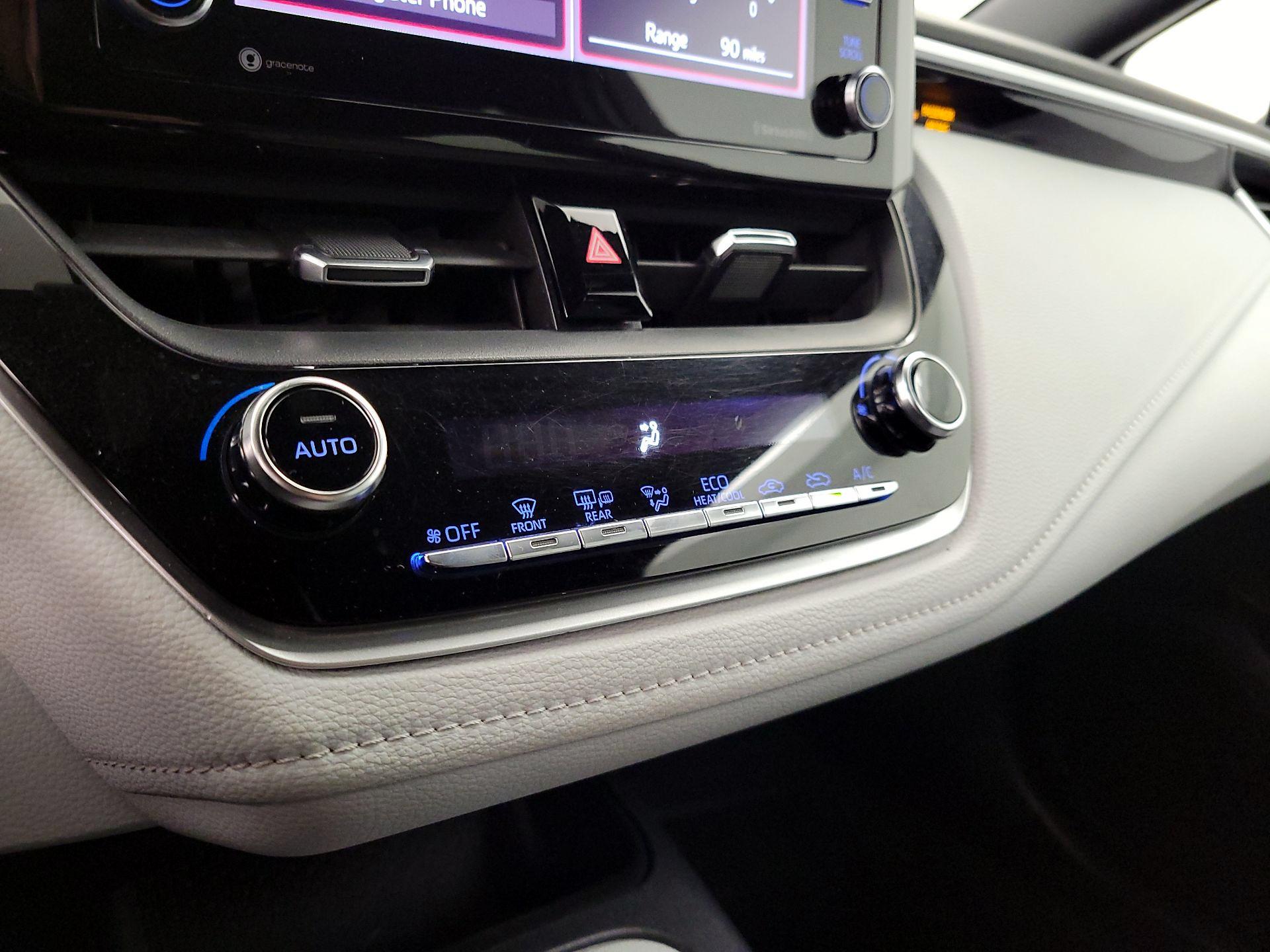 Thumbnail: 2021 Toyota Corolla - 16