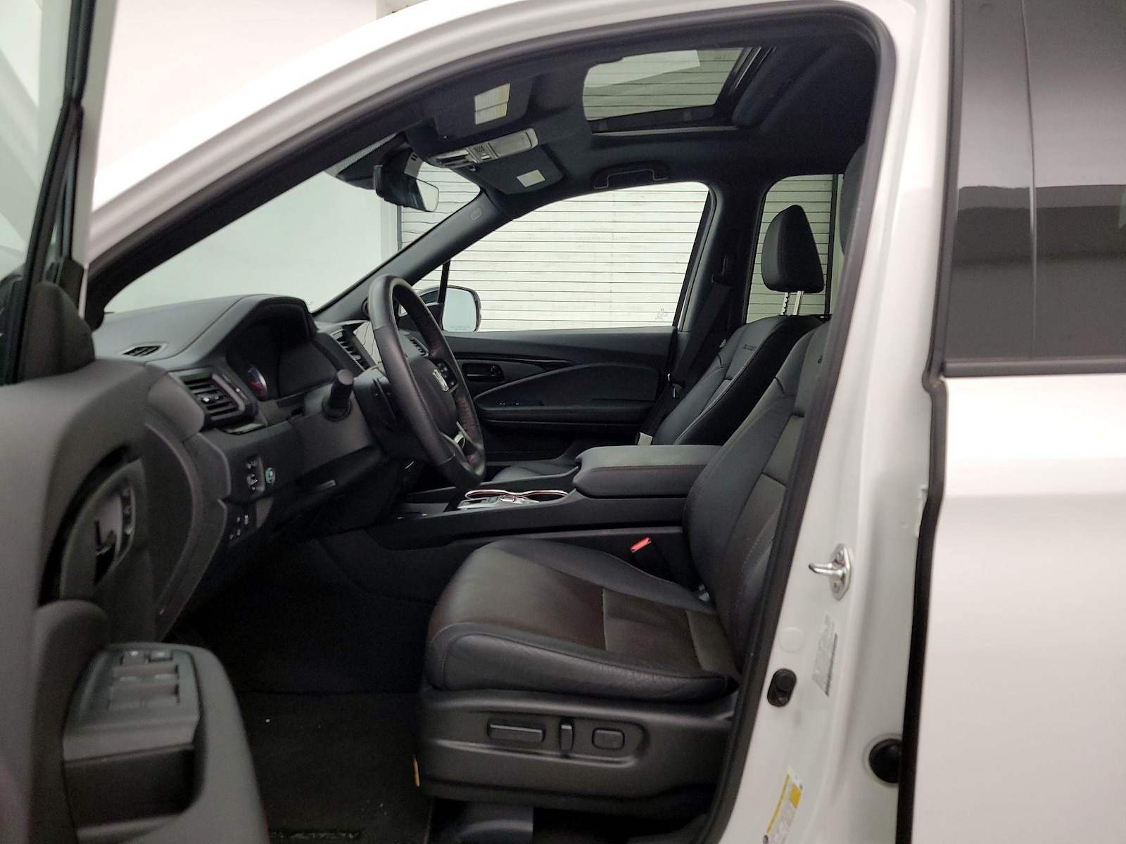 2024 Honda Passport Black Edition - Photo 12