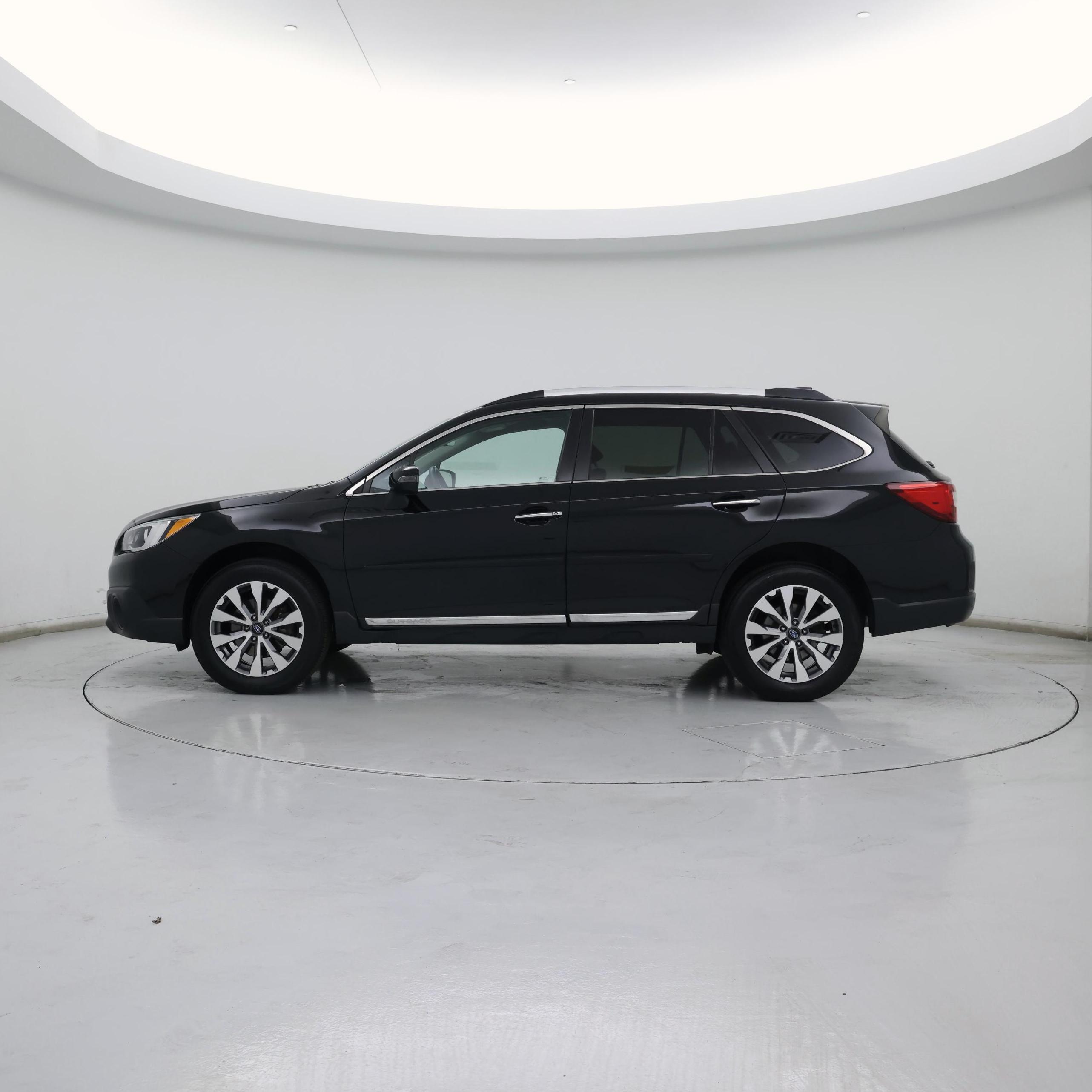 Thumbnail: 2017 Subaru Outback - 3