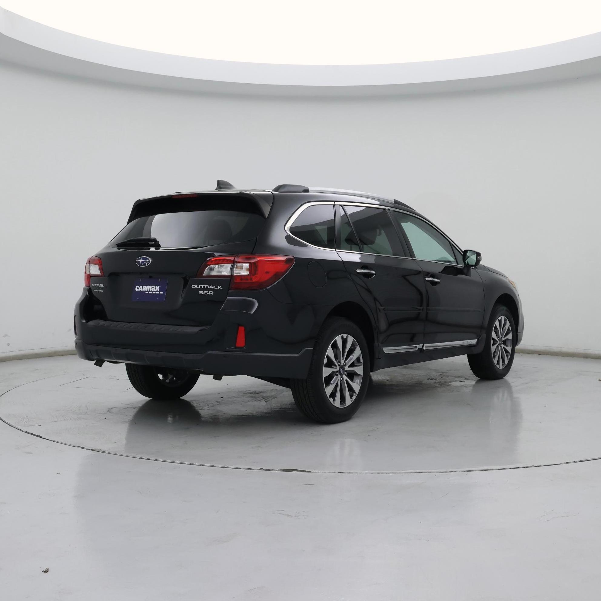 Thumbnail: 2017 Subaru Outback - 8