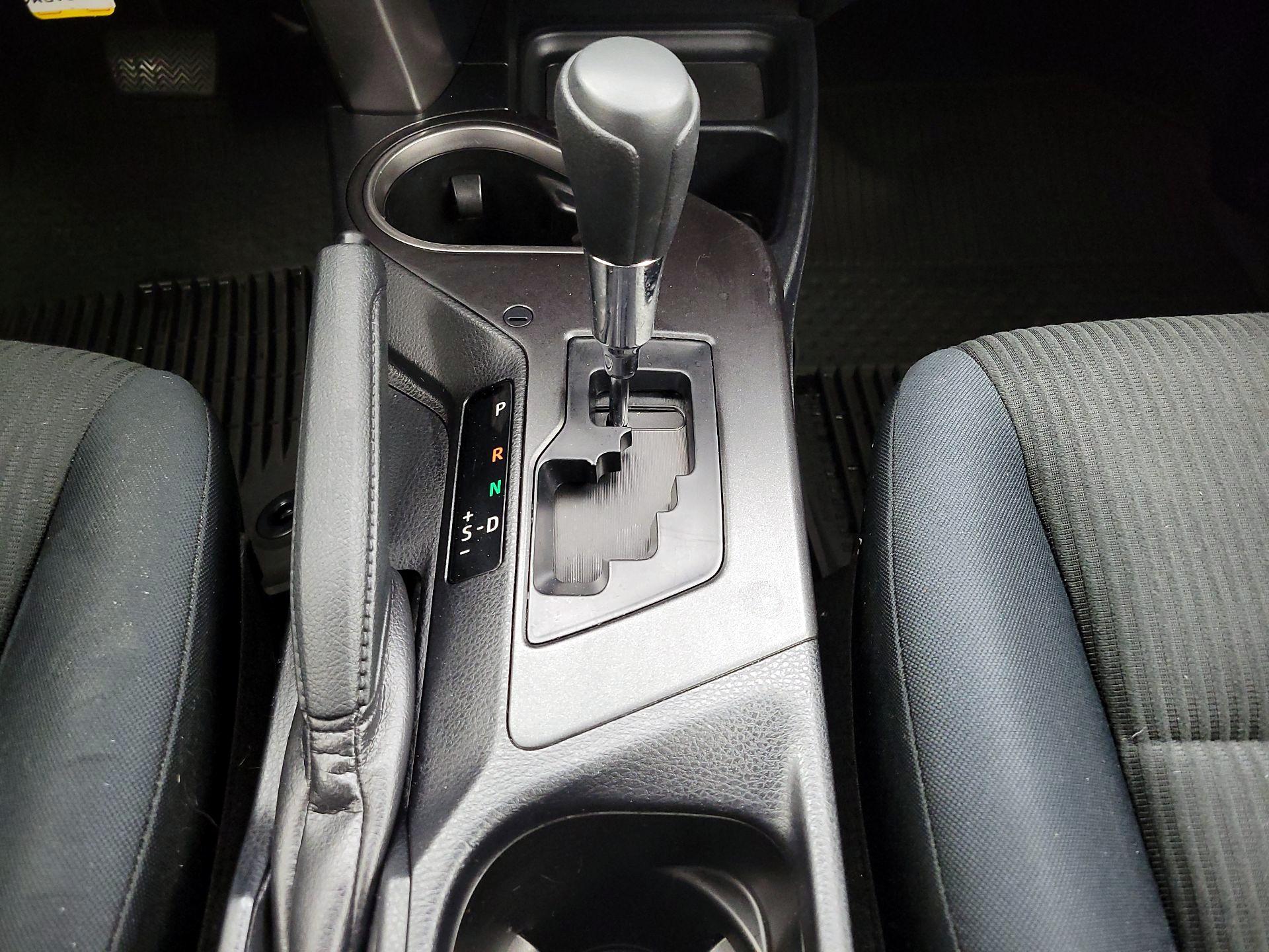 Thumbnail: 2016 Toyota RAV4 - 17