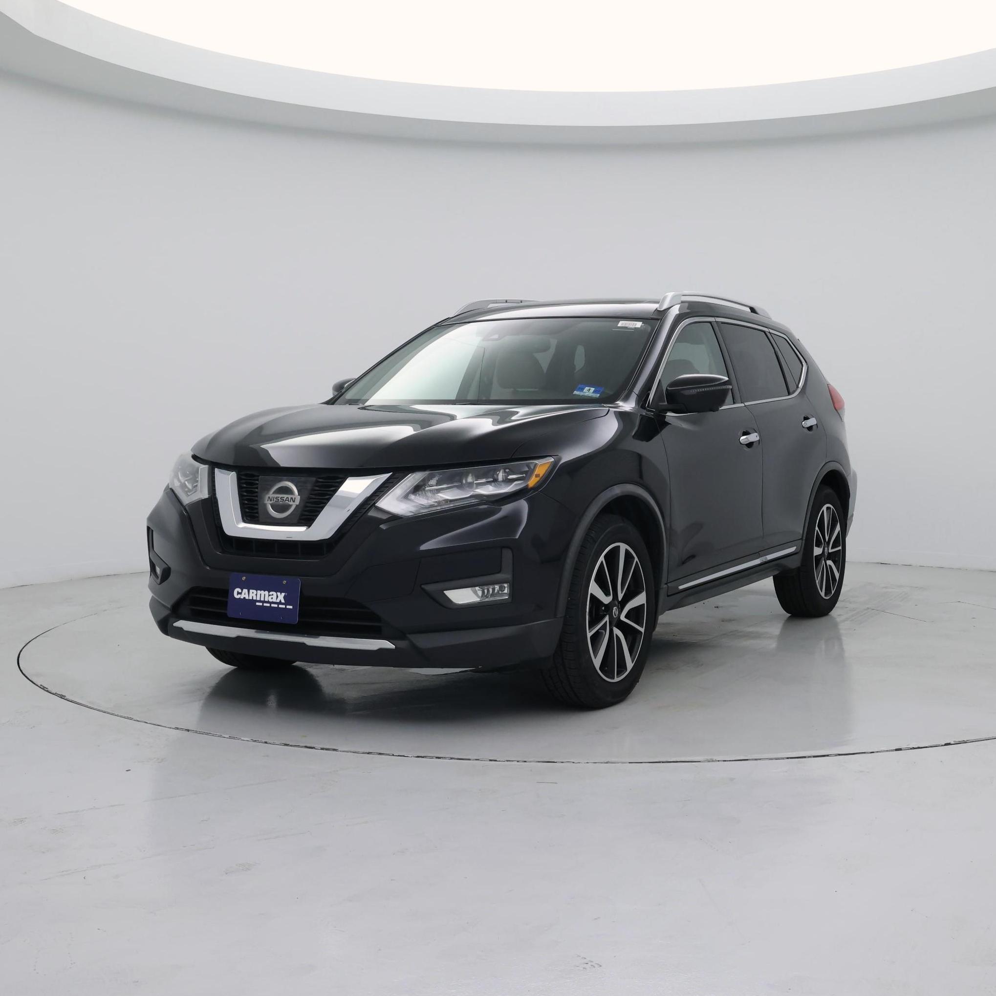 Thumbnail: 2017 Nissan Rogue - 4